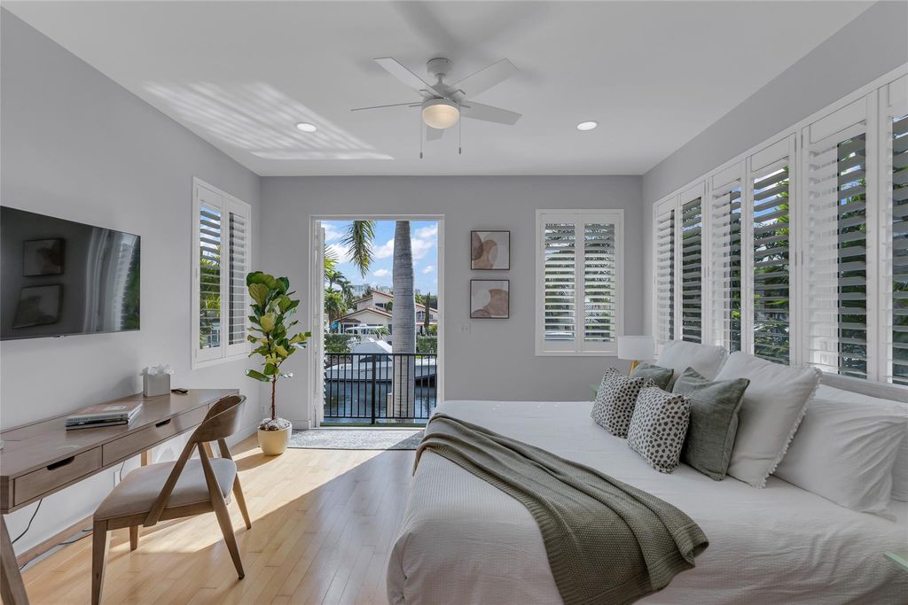 Photo of 272 Imperial Lane, Lauderdale By The Sea, FL 33308 (MLS # B26031239)