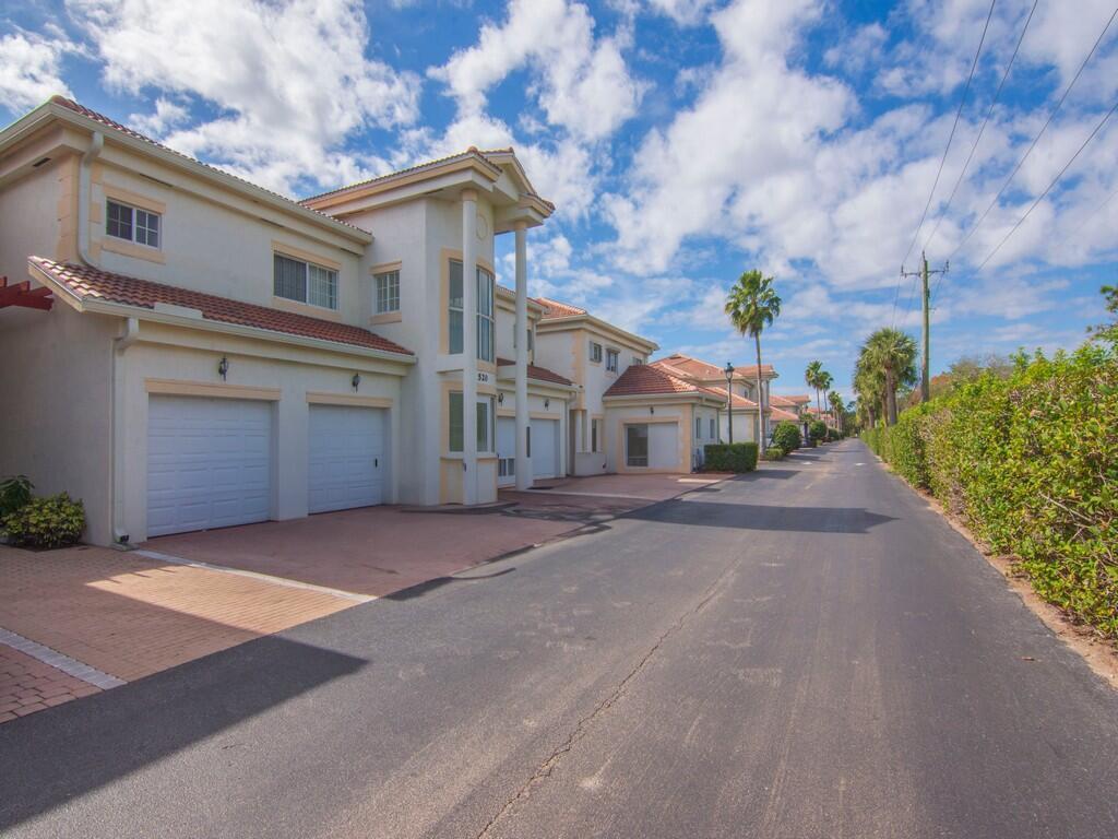 FOUNTAINHEAD GARDEN VILLA - Residential