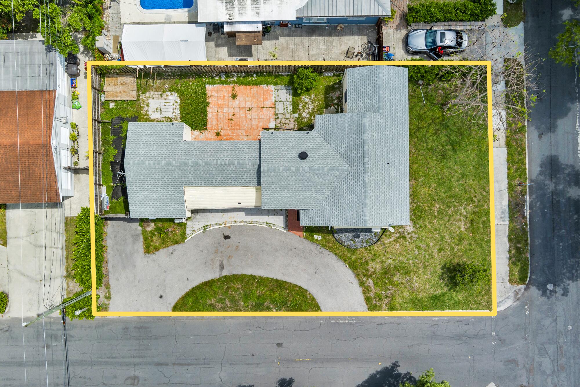 1048 Van Deventer Street