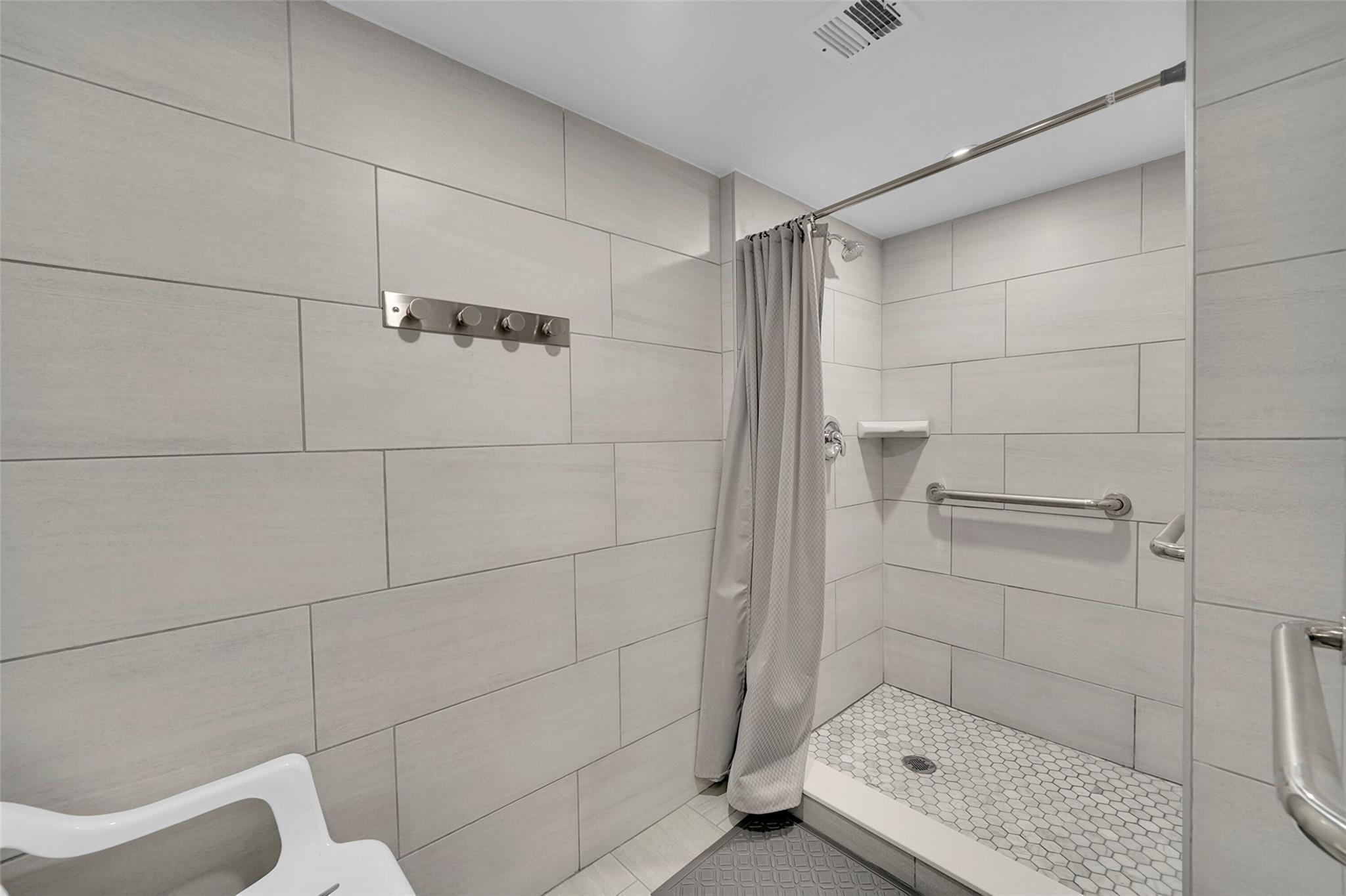 EDGEWATER BEACH TOWER - Residential Lease