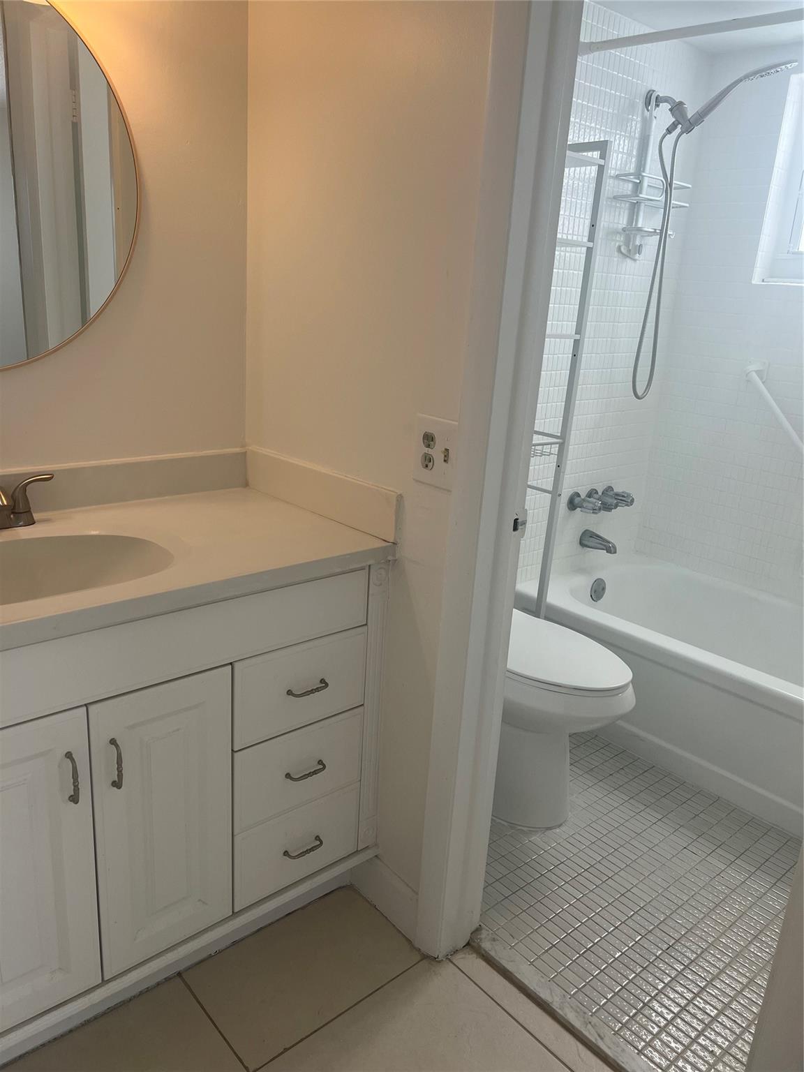 EDGEWATER BEACH TOWER - Residential Lease