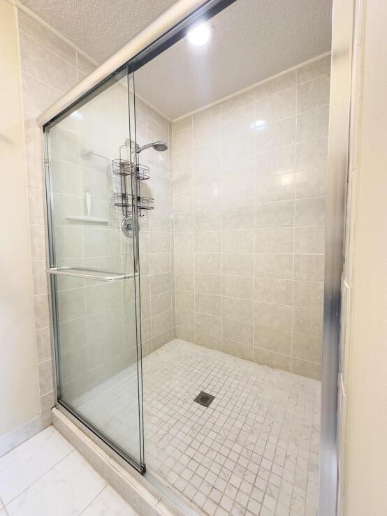 ISLAND CLUB - Residential