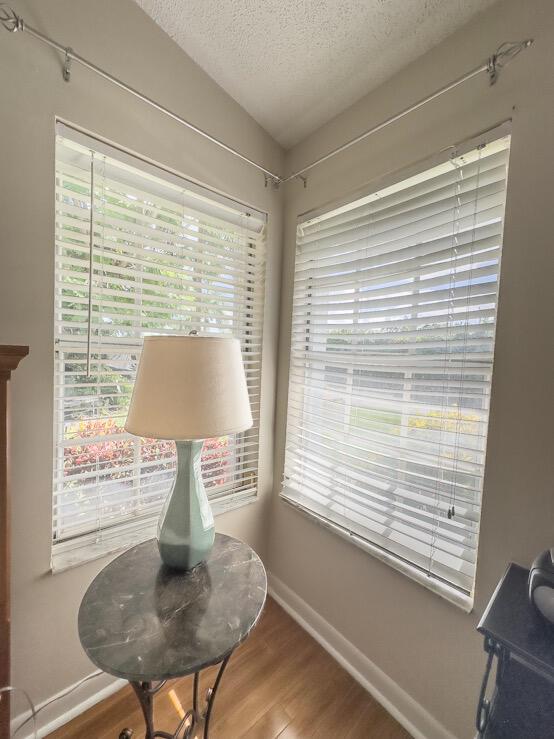 ISLAND CLUB - Residential