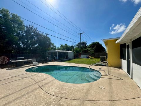 1036 S 14th Street Lantana FL 33462