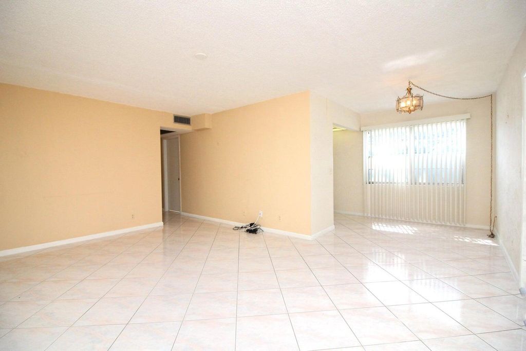Photo of 434 Fanshaw K, Boca Raton, FL 33434 (MLS # R11164156)