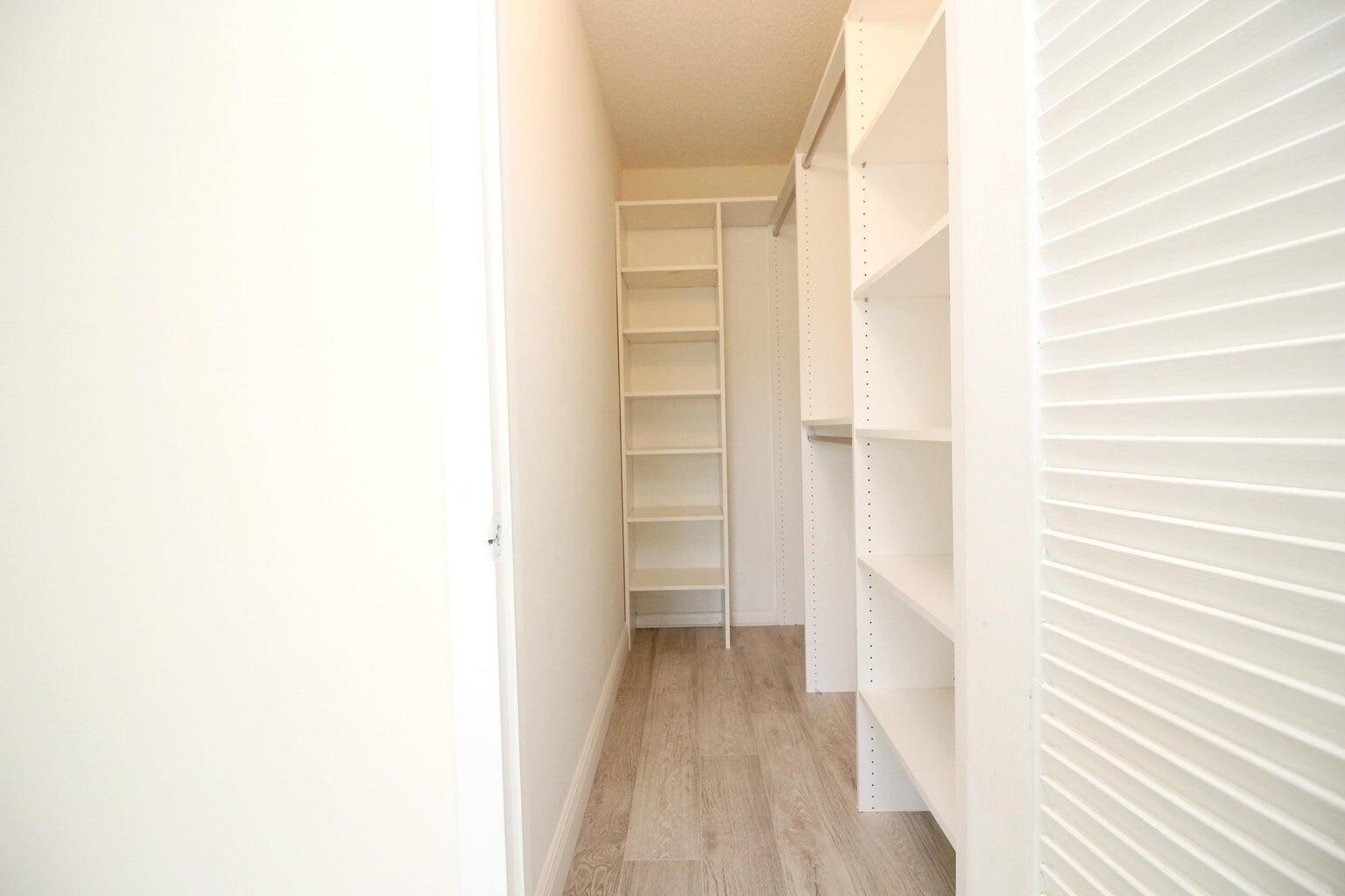 FANSHAW AT CENTURY VILLAGE CONDO - Residential