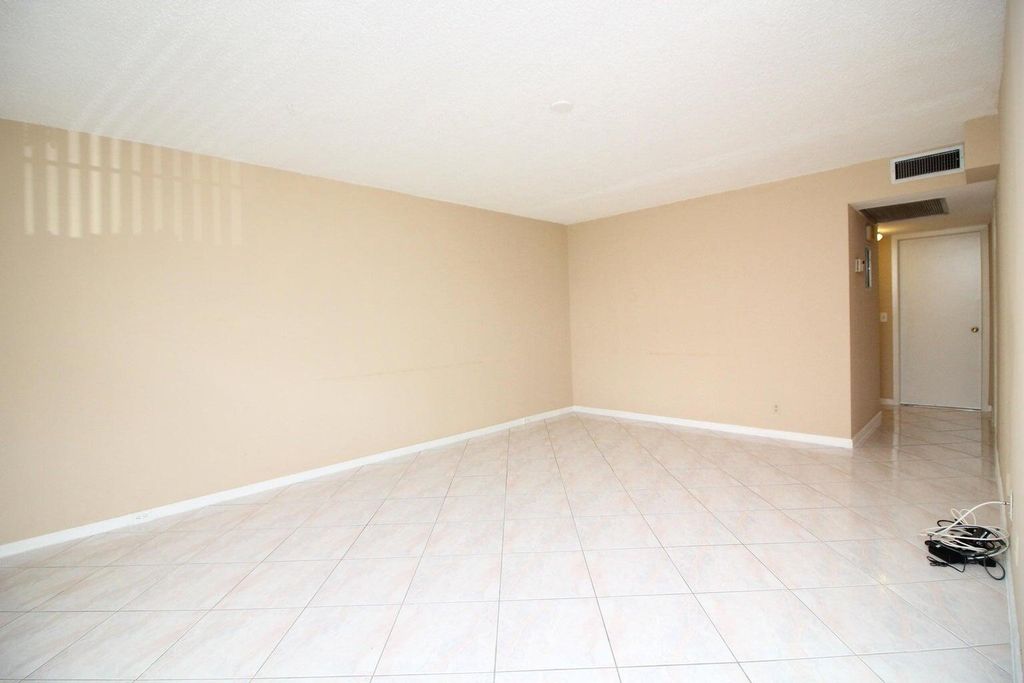 Photo of 434 Fanshaw K, Boca Raton, FL 33434 (MLS # R11164156)