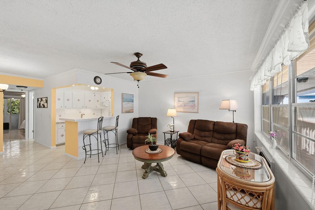 Photo of 47 Berkshire B Crescent #B, West Palm Beach, FL 33417 (MLS # R11162095)