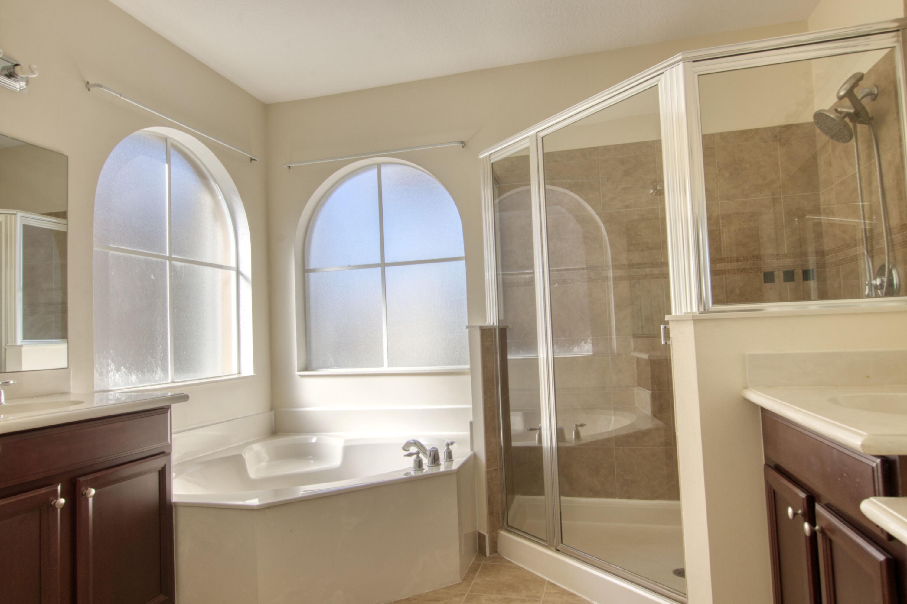 KNOLLWOOD PUD - Residential Lease