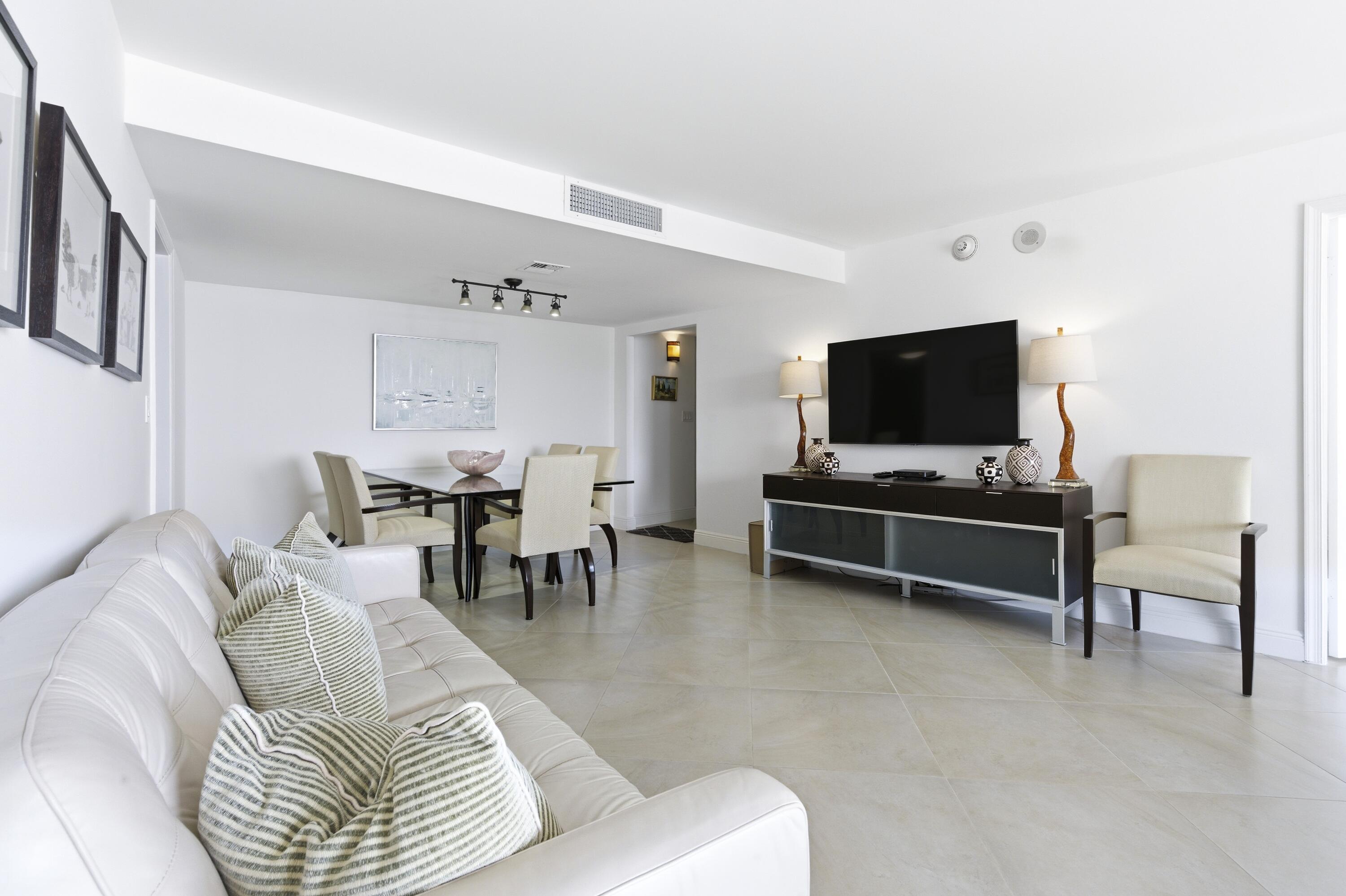 TRIANON CONDO - Residential Lease