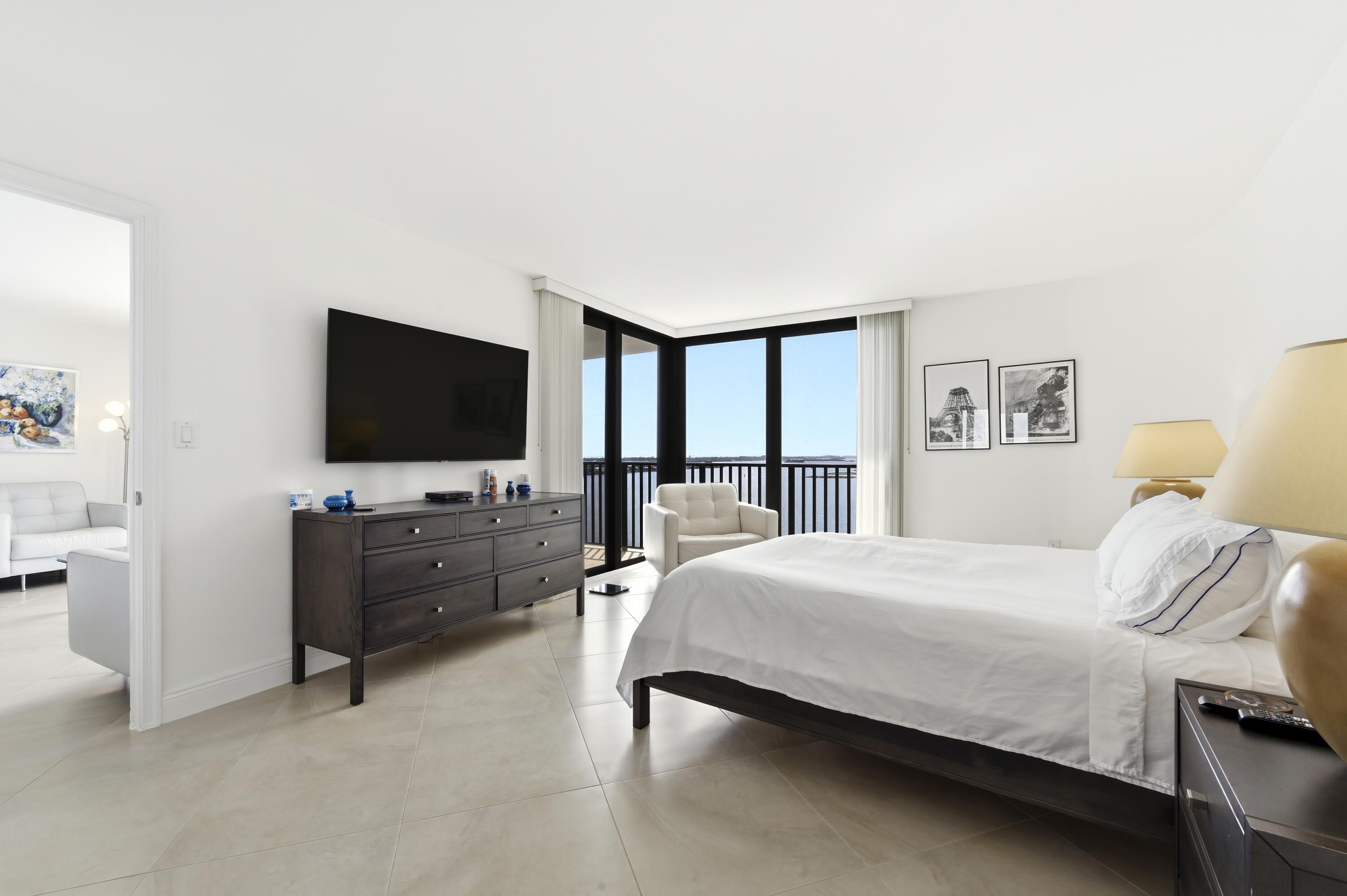 TRIANON CONDO - Residential Lease