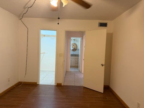 Tiny photo for 900 TALLWOOD Avenue #107, Hollywood, FL 33021 (MLS # B26088379)