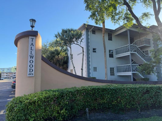 900 TALLWOOD AVE APT 107, HOLLYWOOD, FL 33021 - Image d4ac8be48535f0e57f9ba2ad8266ccdf/2516023042