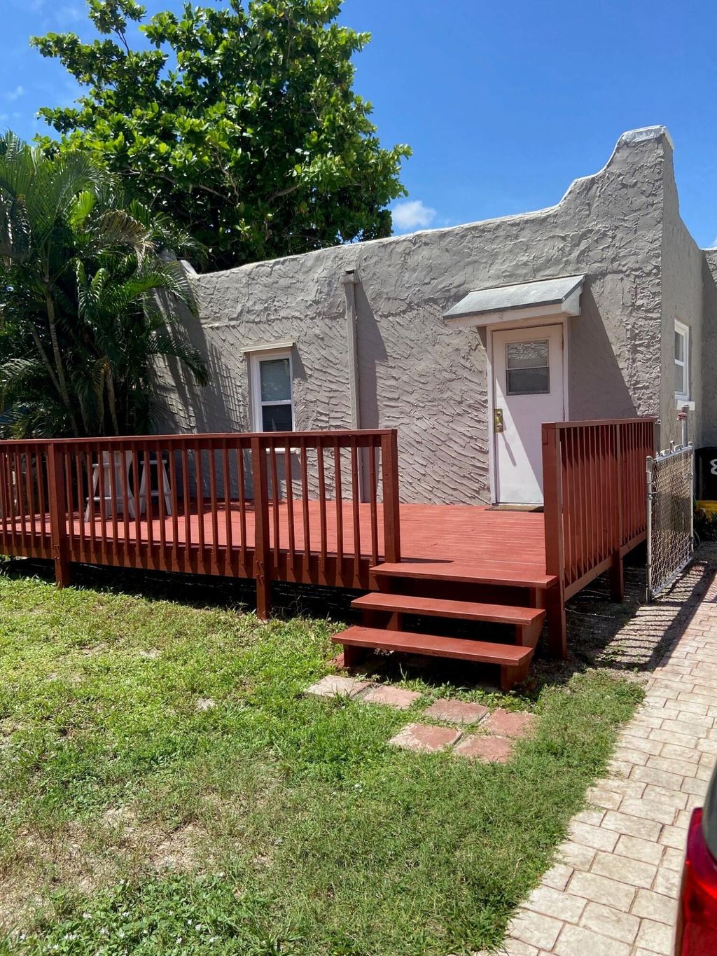 Photo of 822 S N Street, Lake Worth Beach, FL 33460 (MLS # R11062758)