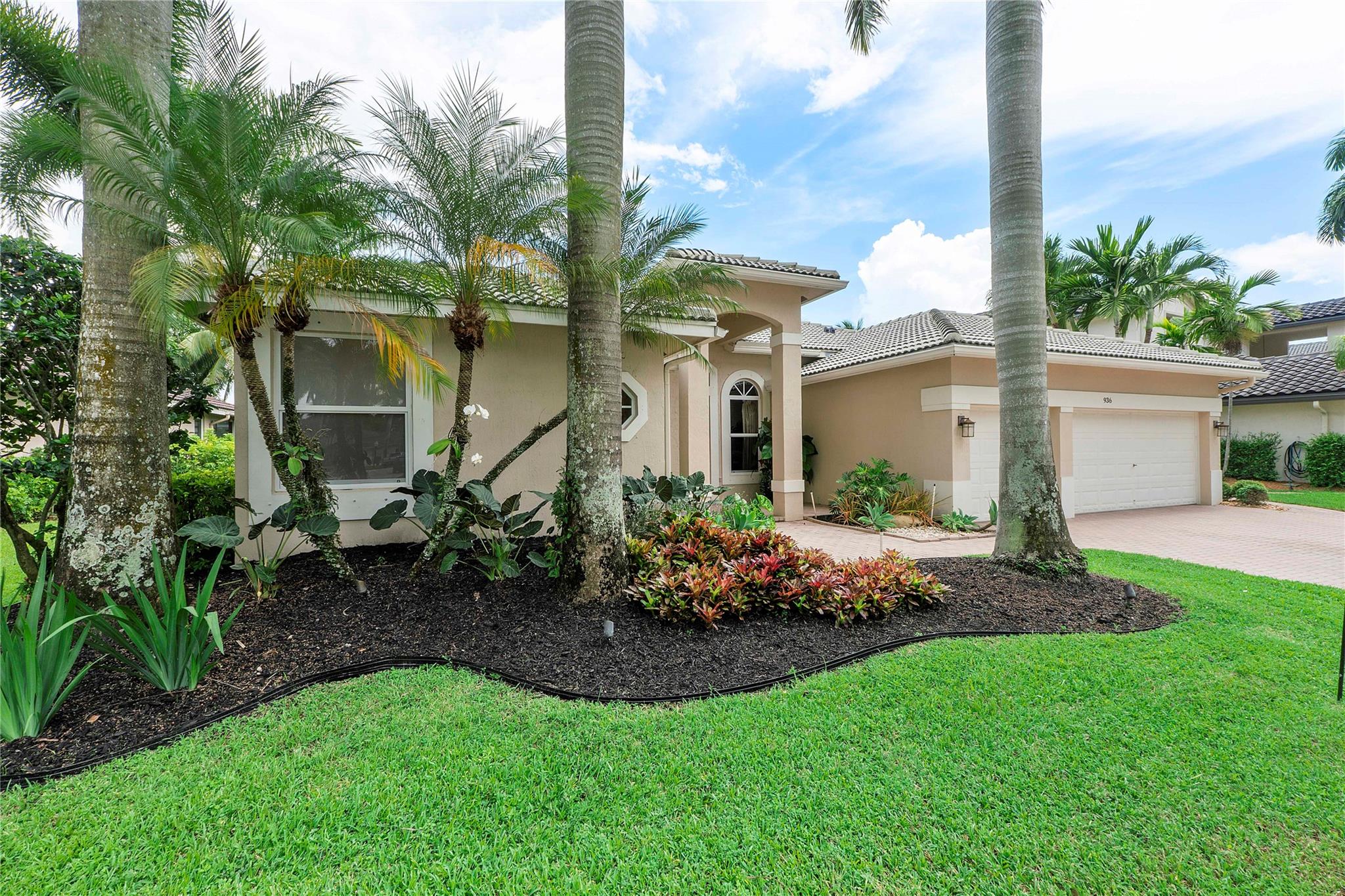 936 Windward Way