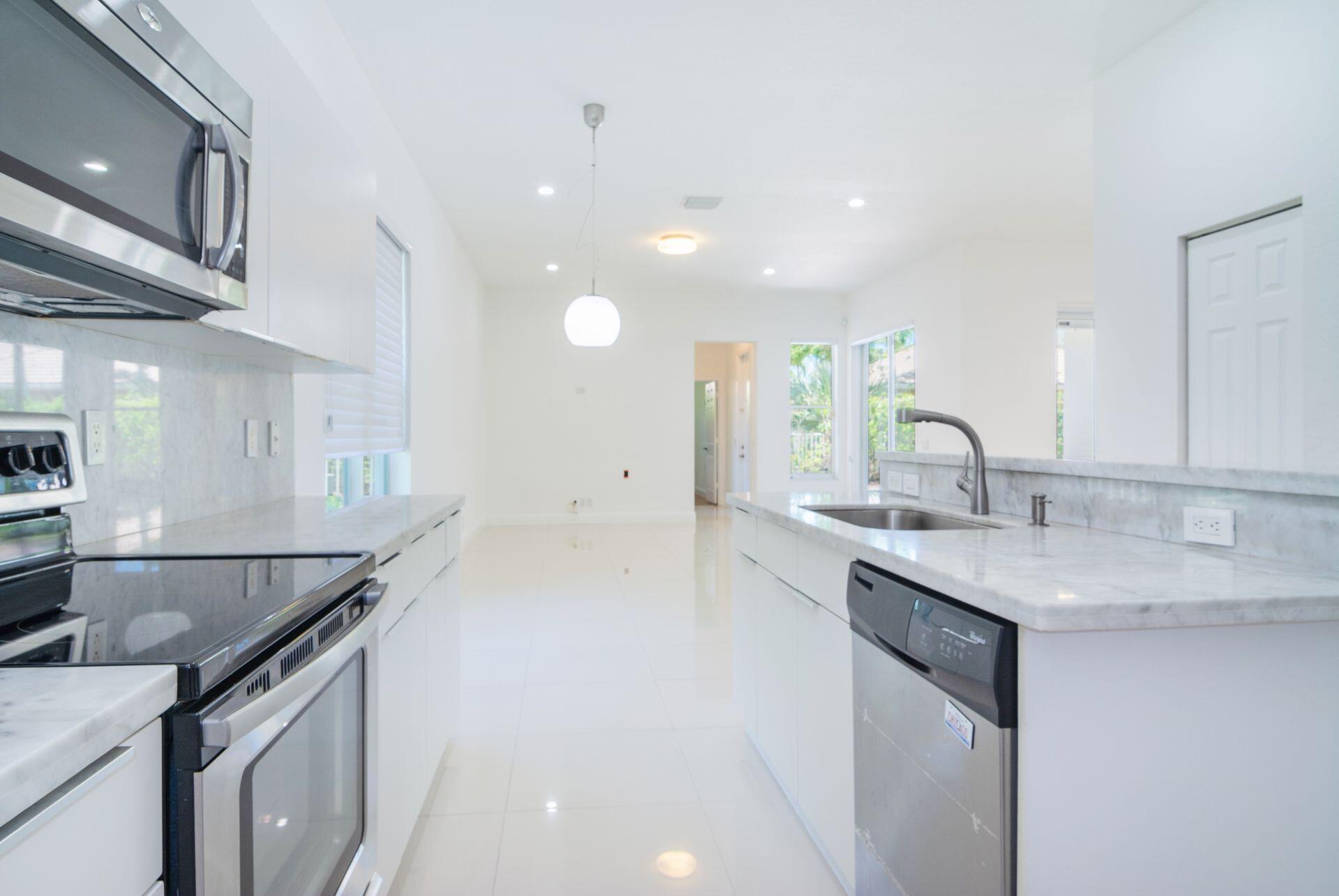Harbor view - Weston Hill - Residential Lease
