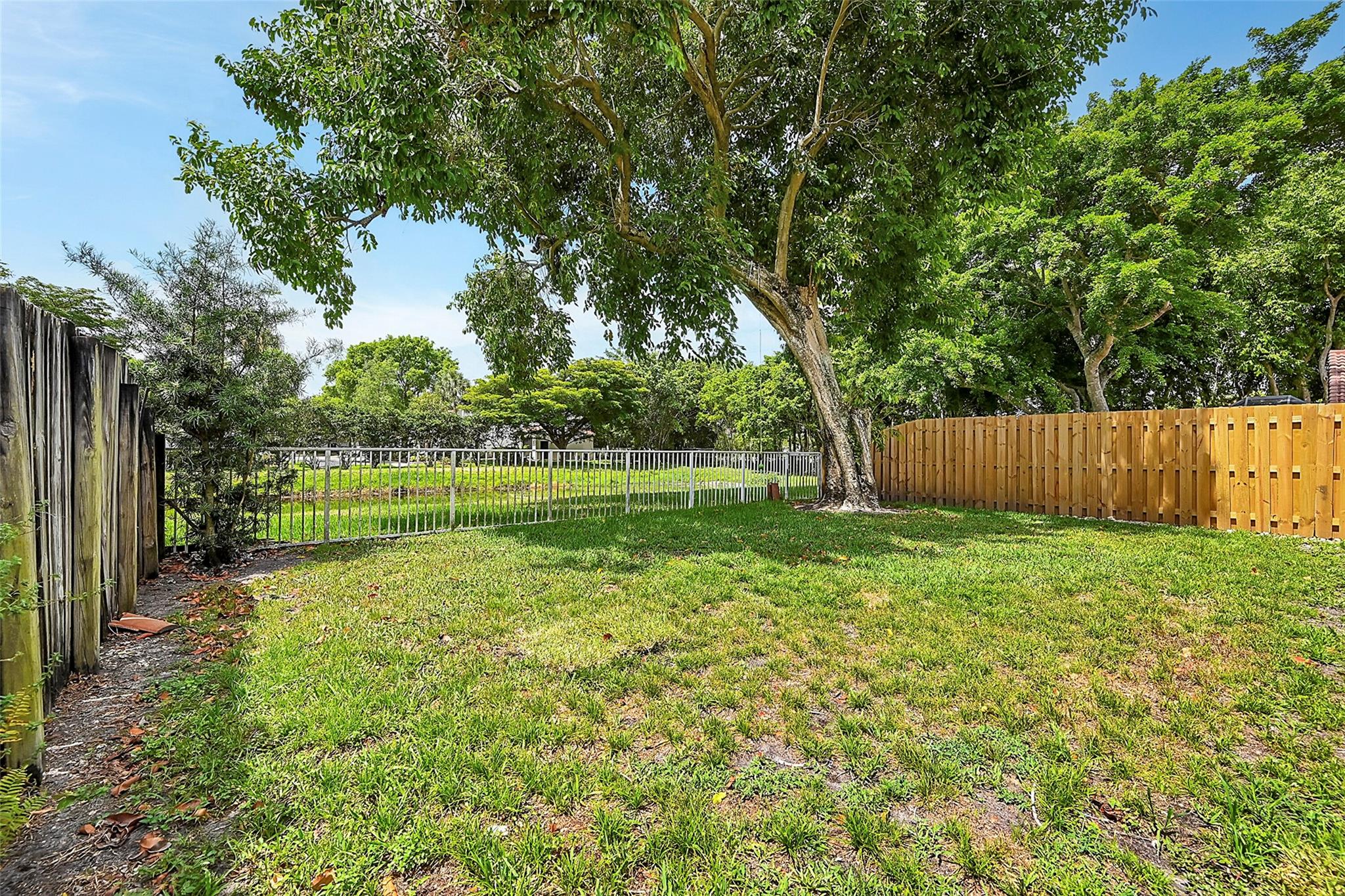 Bridgewater At Plantation - Residential