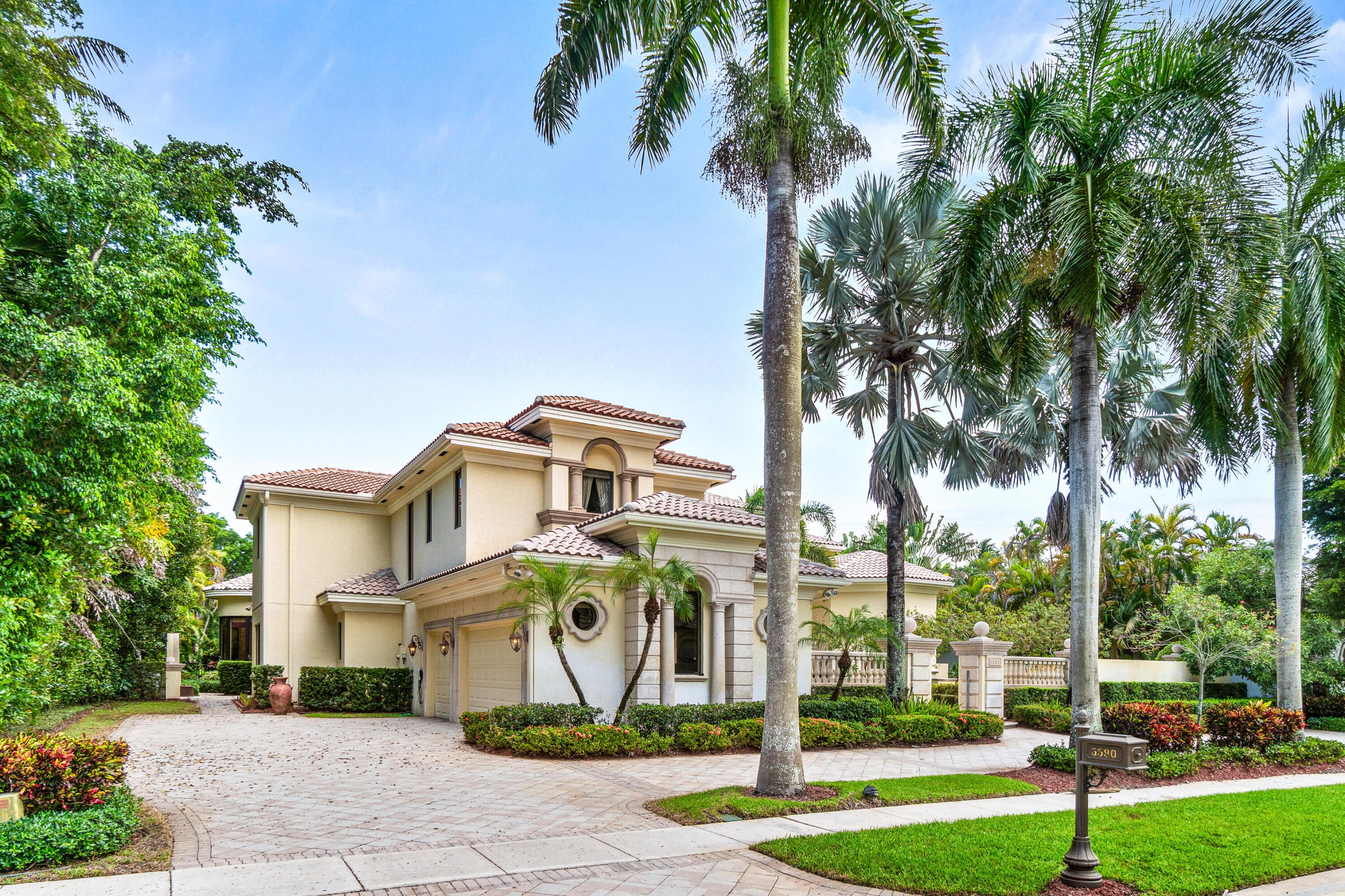 5590 Vintage Oaks Terrace