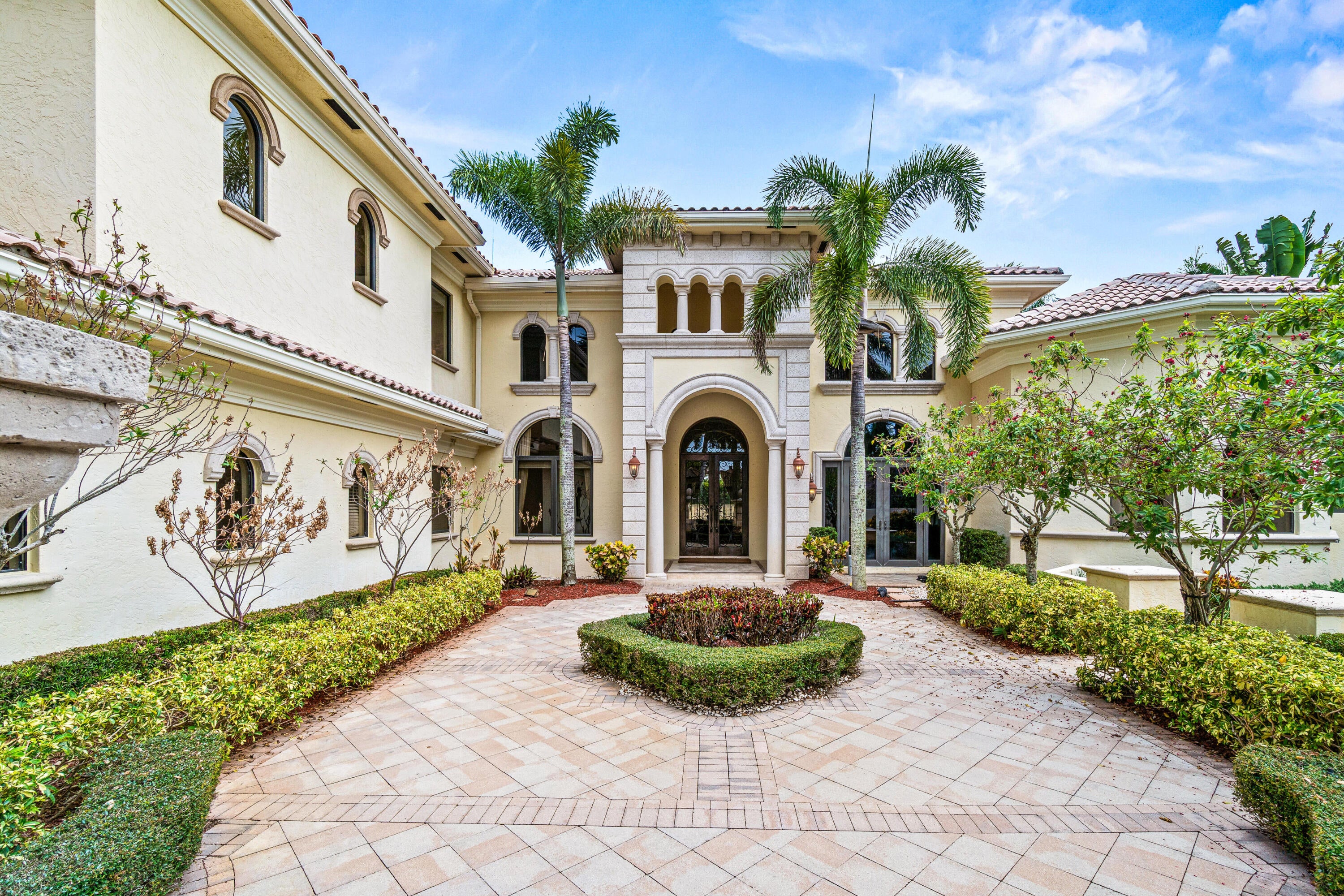 5590 Vintage Oaks Terrace