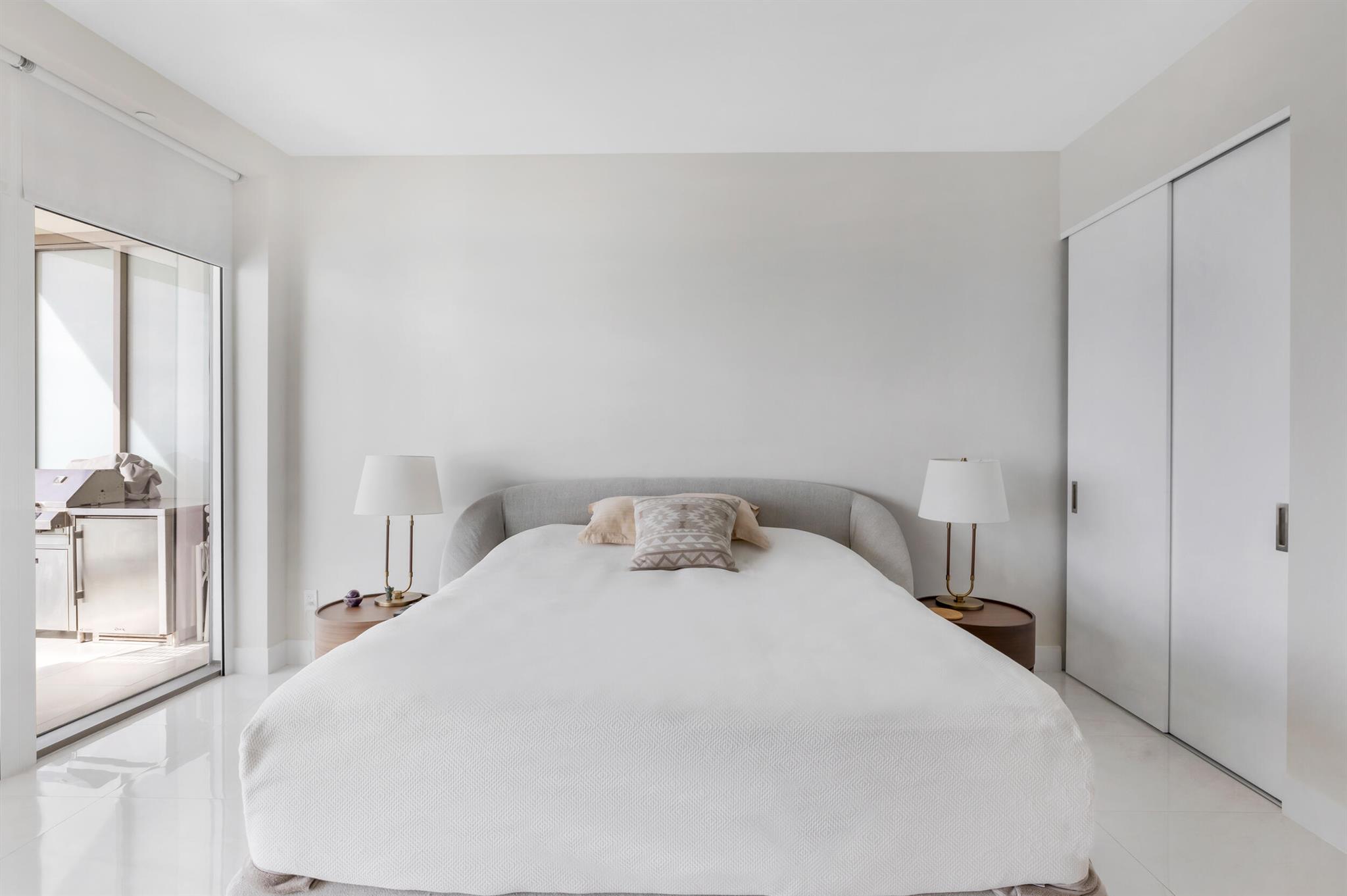 18975 COLLINS CONDO - Residential