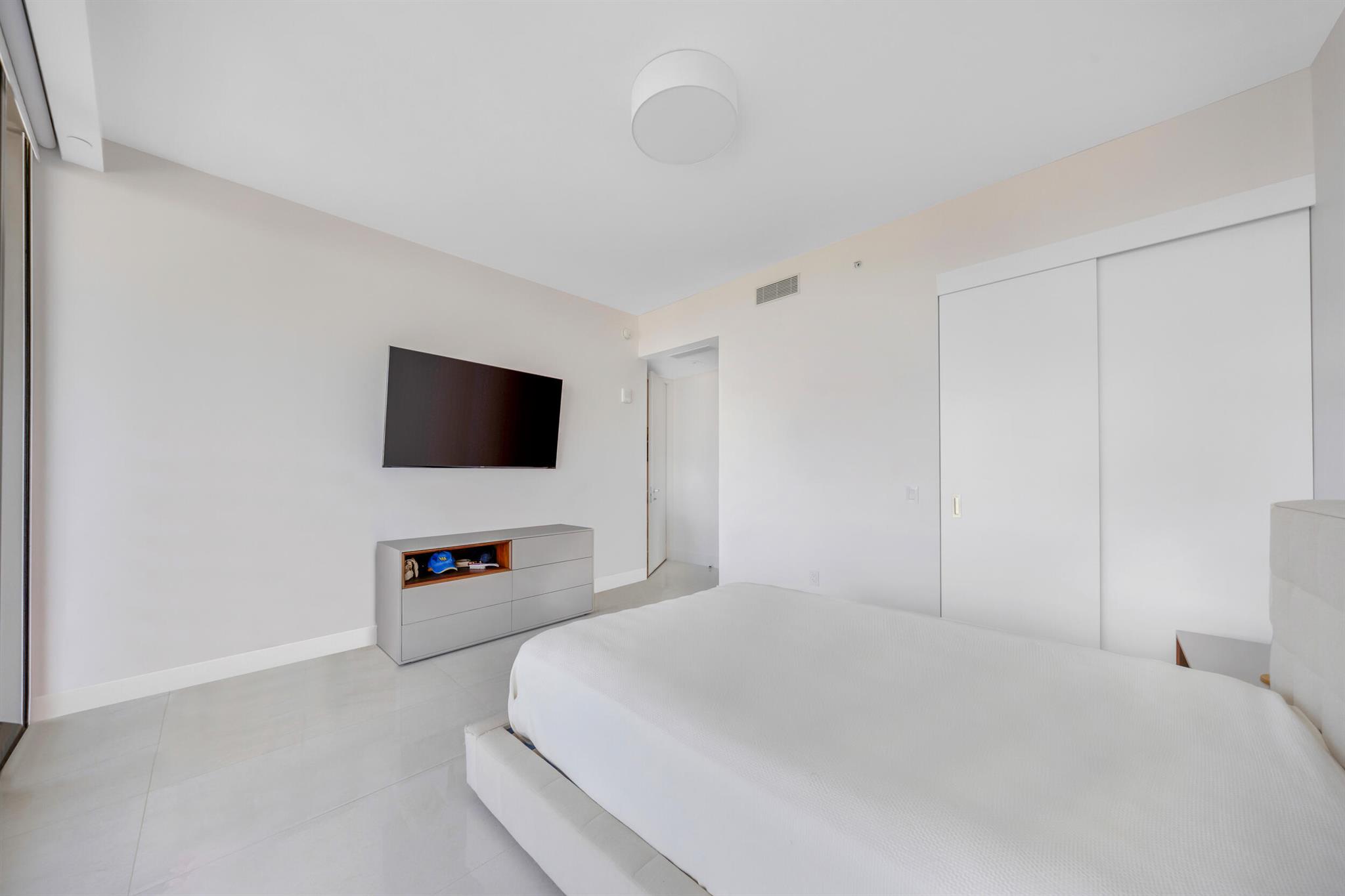 18975 COLLINS CONDO - Residential