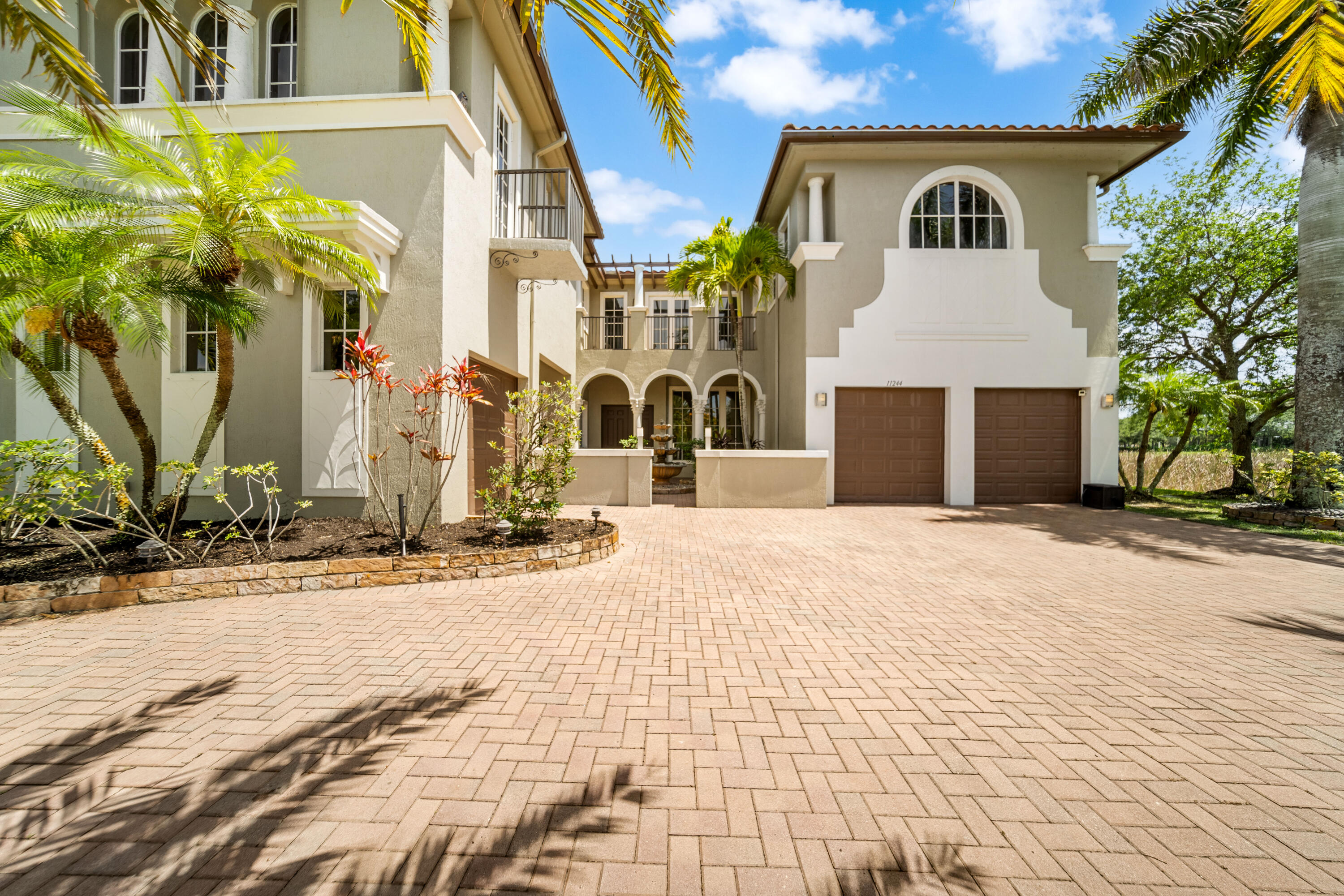 GREENBRIAR PLAT 174 93 - Residential