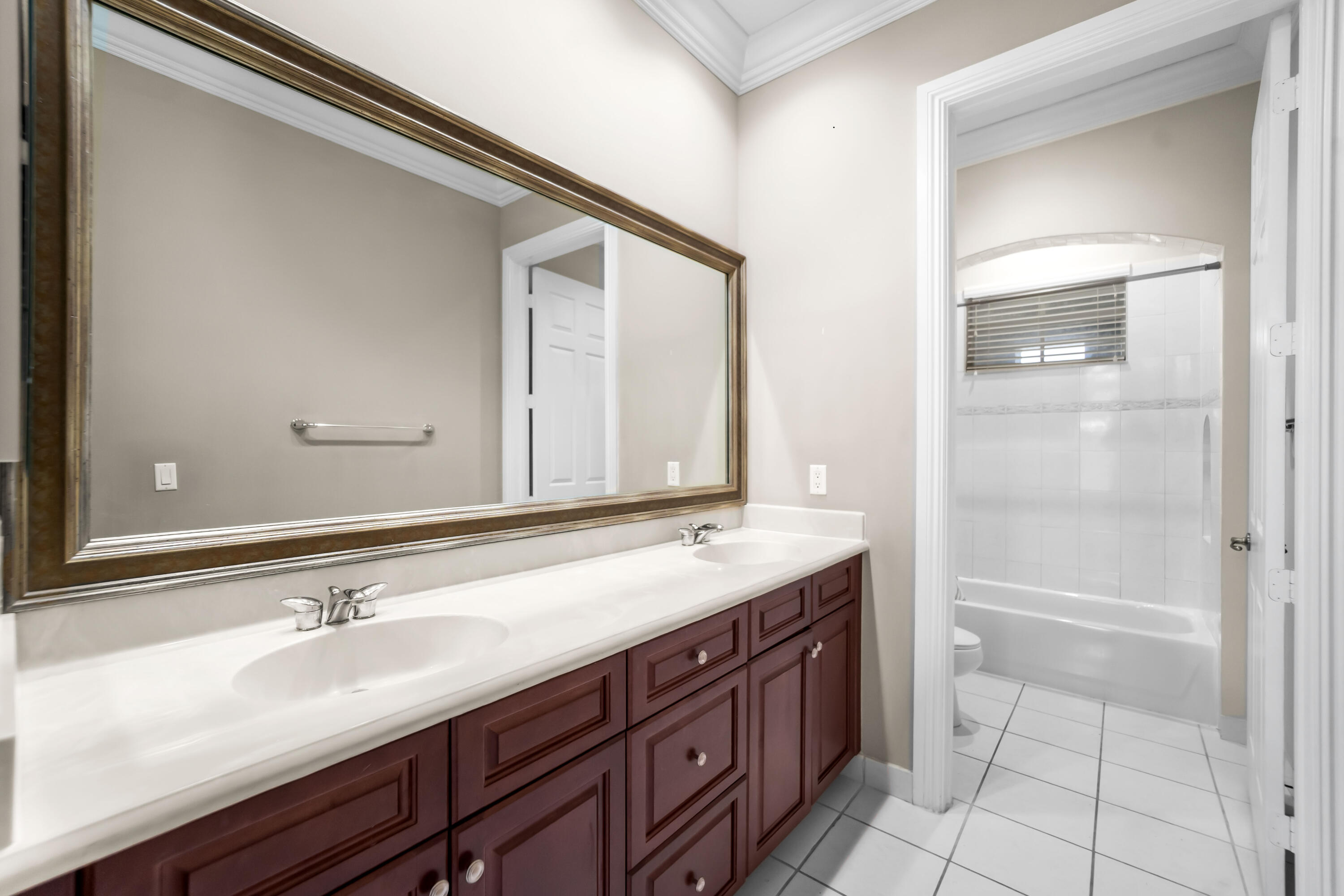 GREENBRIAR PLAT 174 93 - Residential