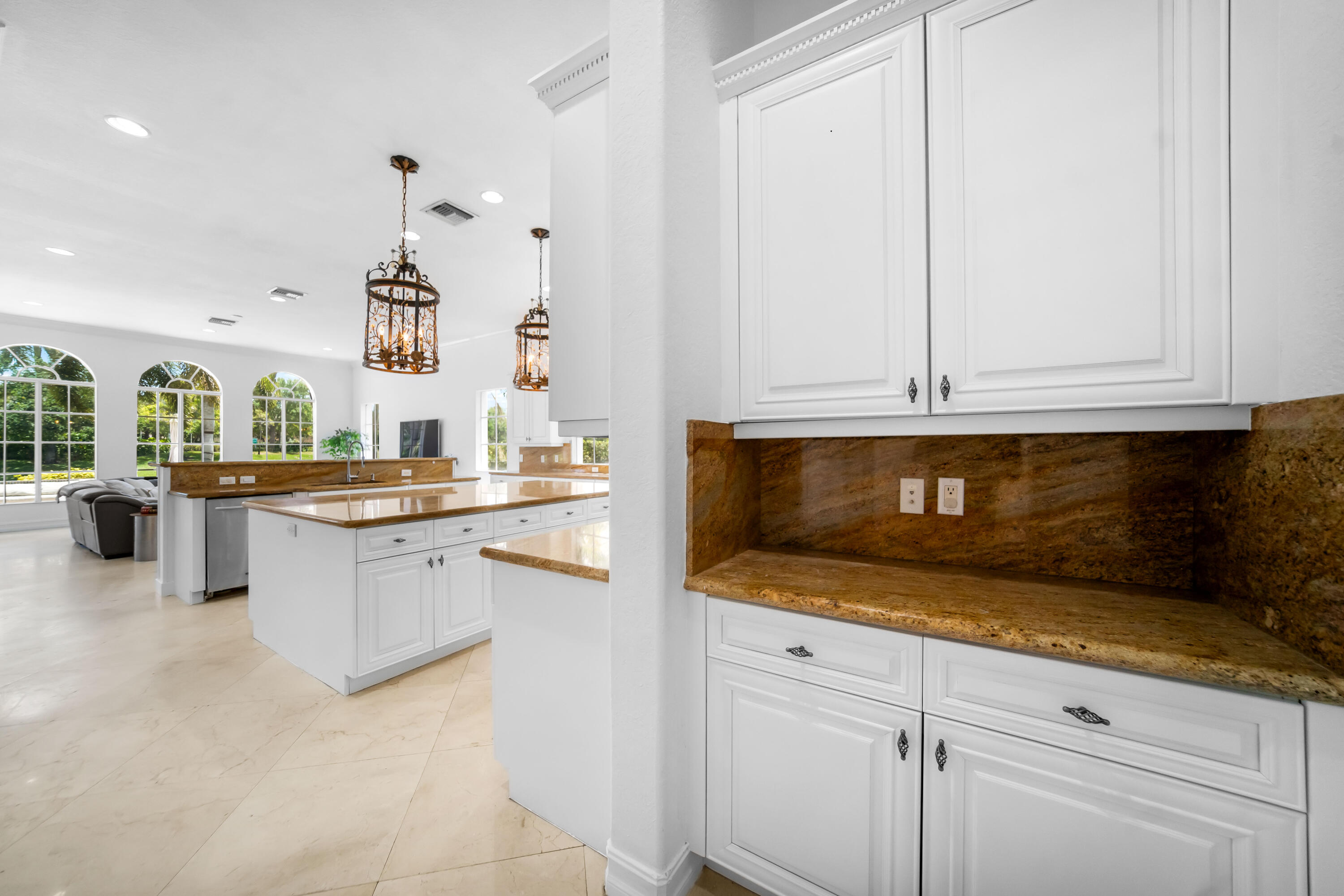 GREENBRIAR PLAT 174 93 - Residential