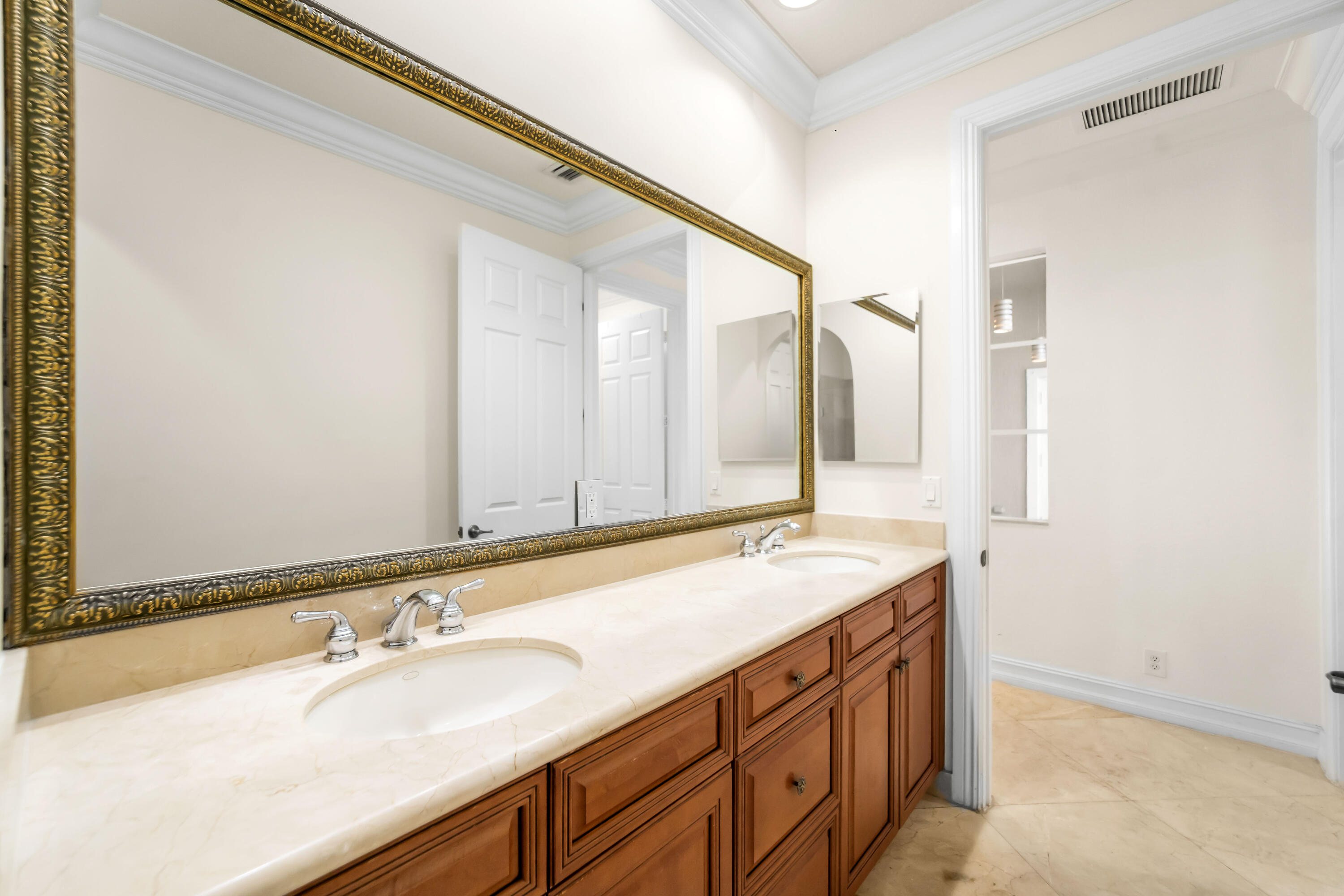 GREENBRIAR PLAT 174 93 - Residential