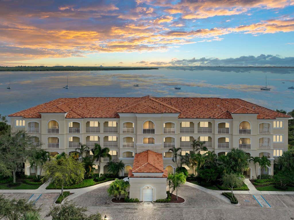 Photo of 23 Harbour Isle Drive W #103, Fort Pierce, FL 34949 (MLS # R10926166)