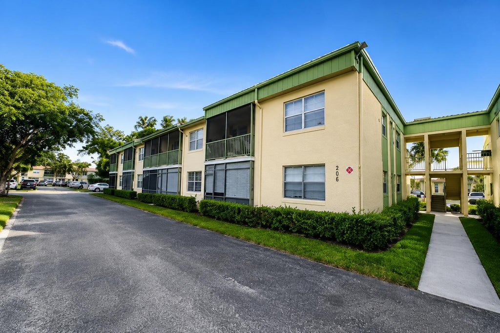 Photo of 4147 NW 90TH Avenue #206, Coral Springs, FL 33065 (MLS # B26063826)