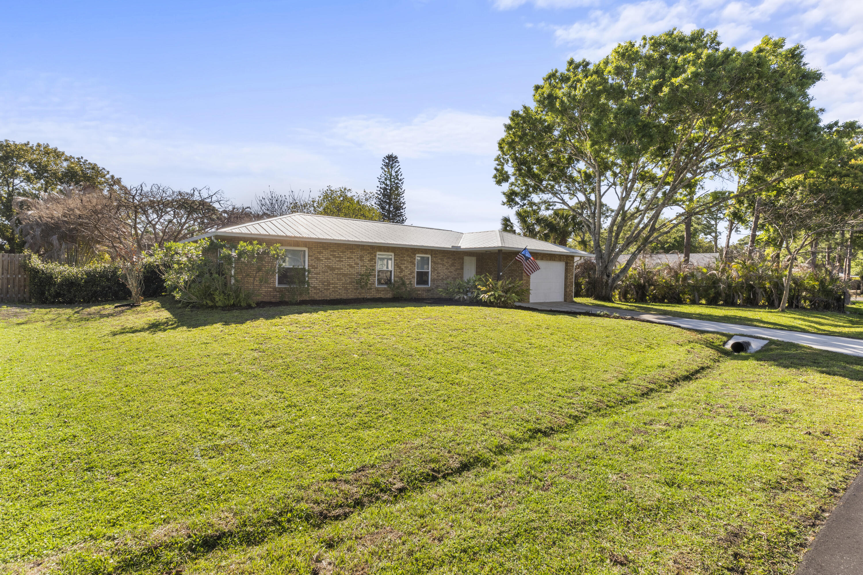 SEBASTIAN HIGHLANDS UNIT 11 - Residential