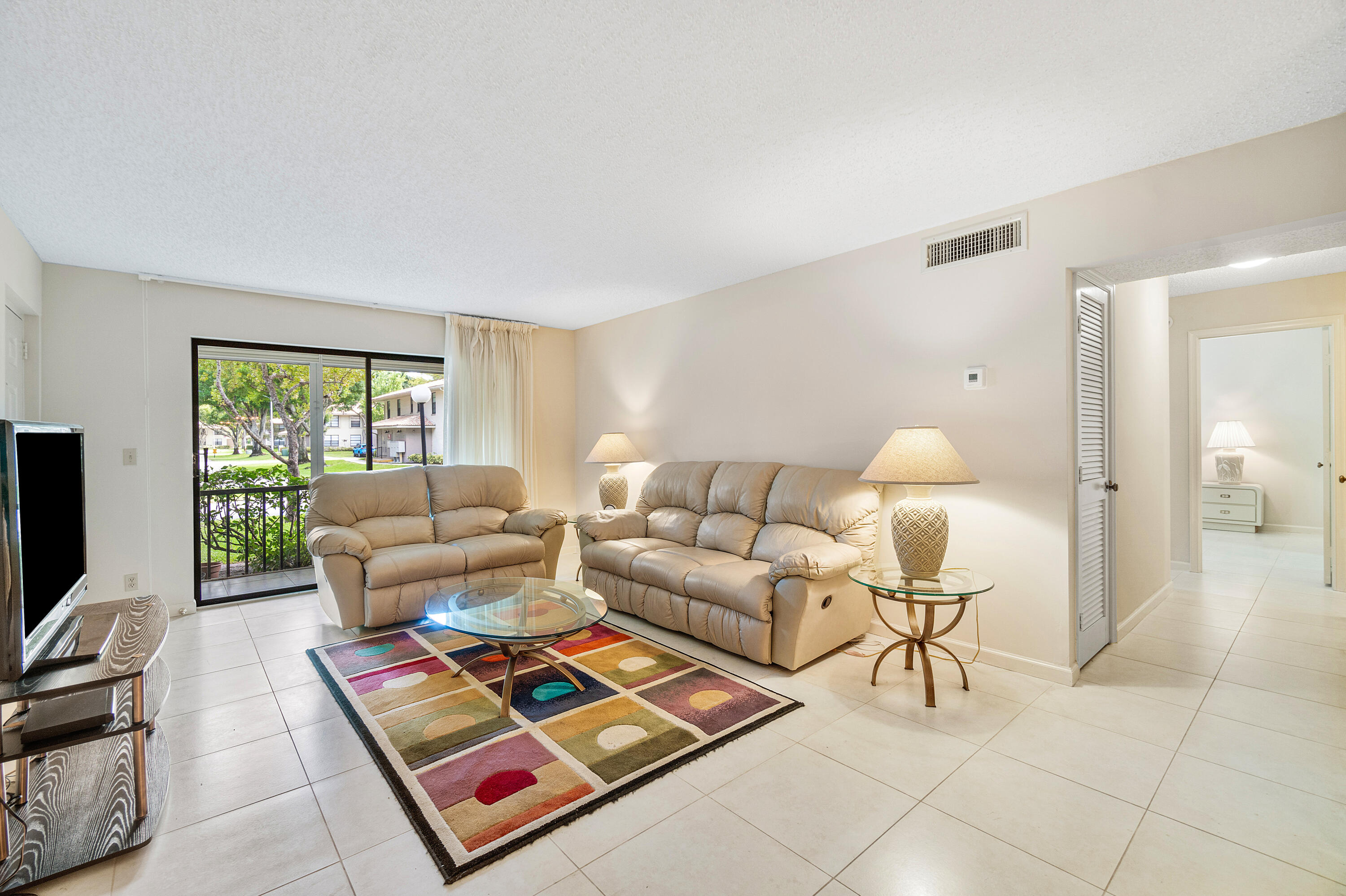 9810 Pineapple Tree Drive 101