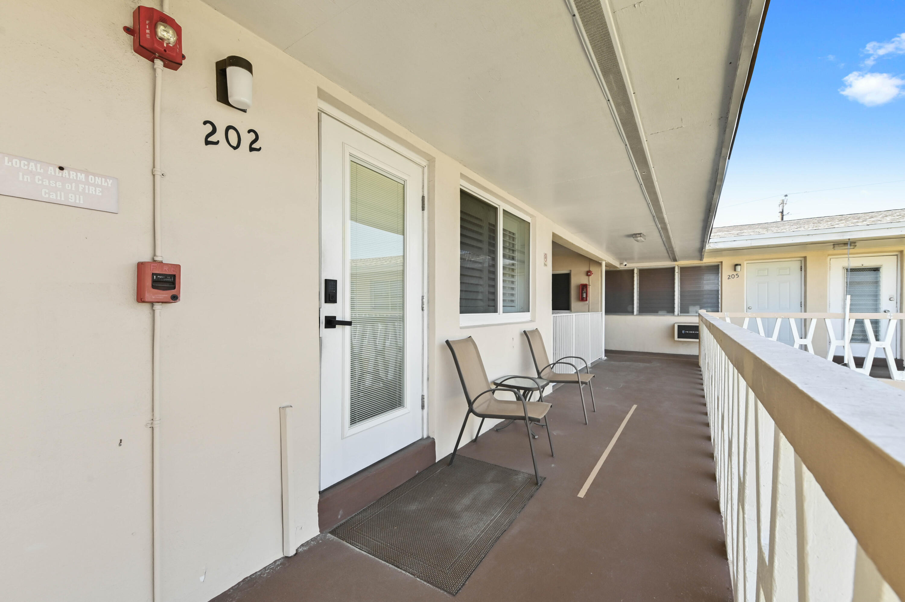 BERKELEY DIPLOMAT - Residential