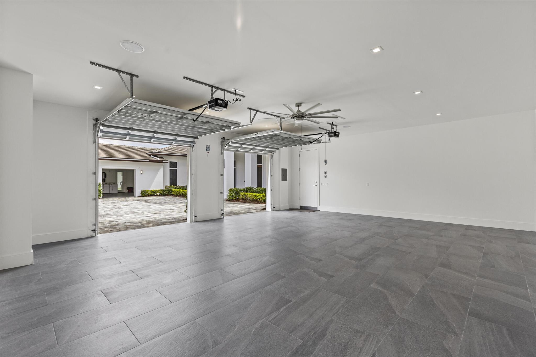 STONEWAL ESTATES - Residential