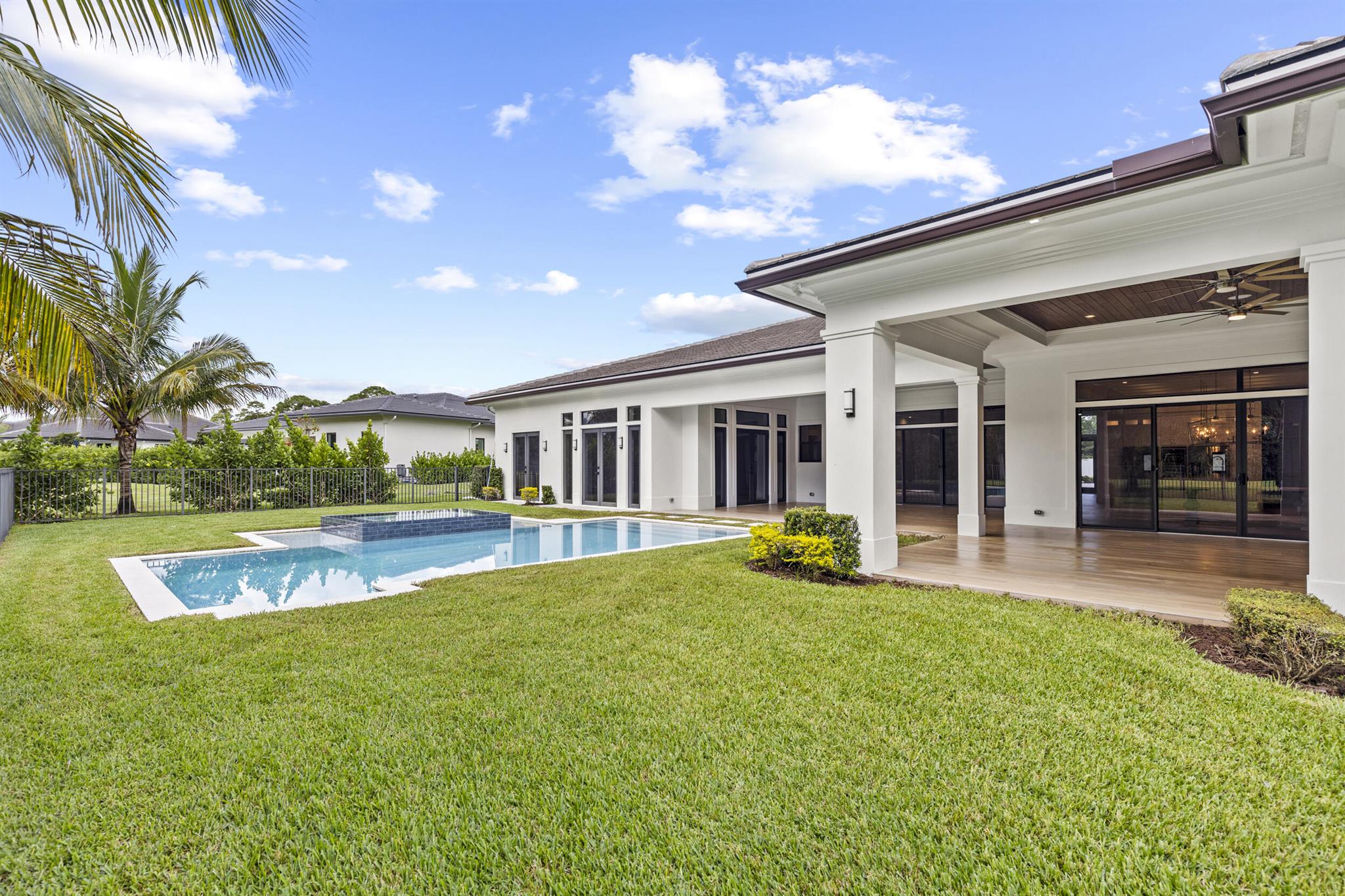 STONEWAL ESTATES - Residential