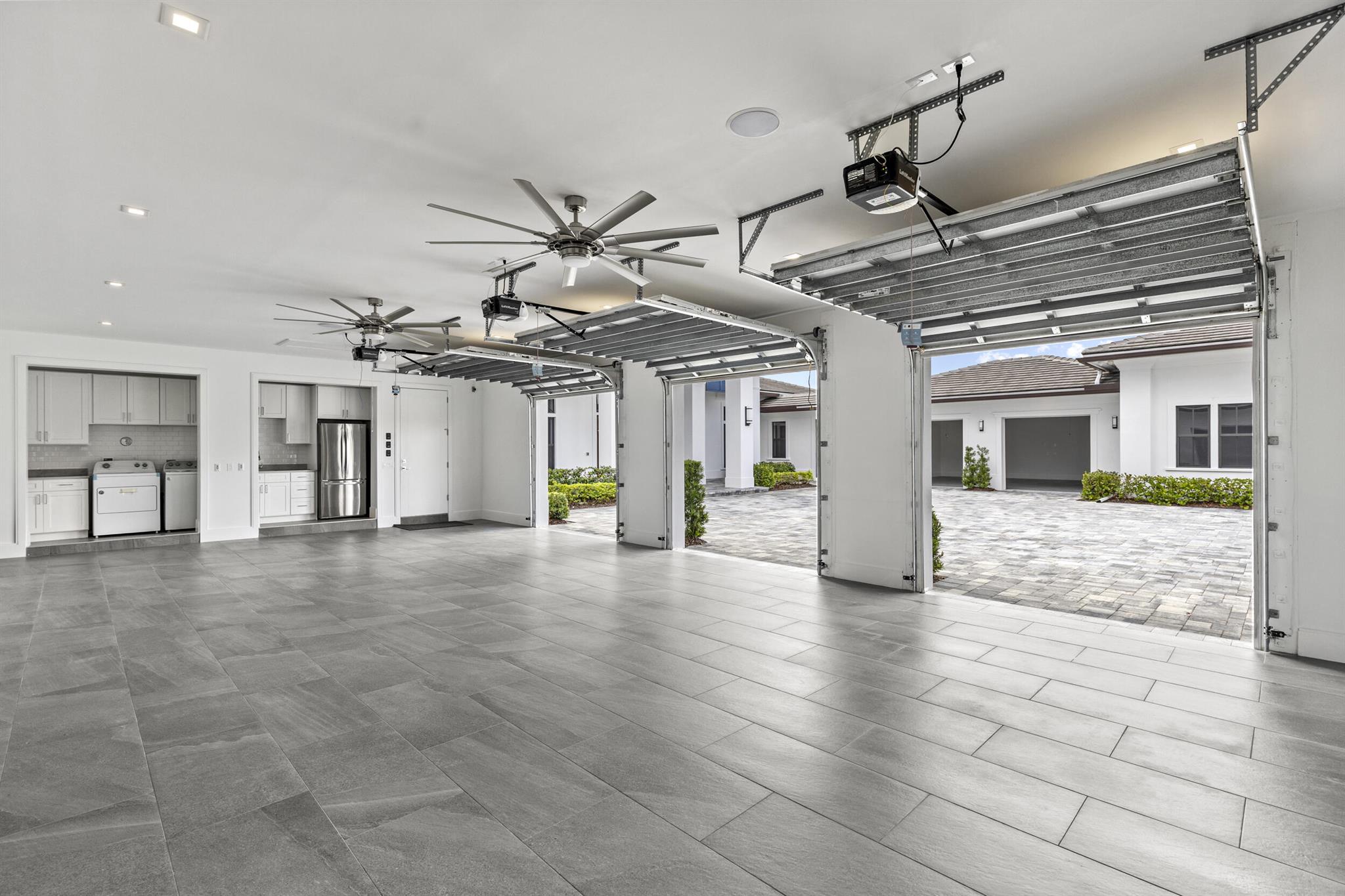 STONEWAL ESTATES - Residential