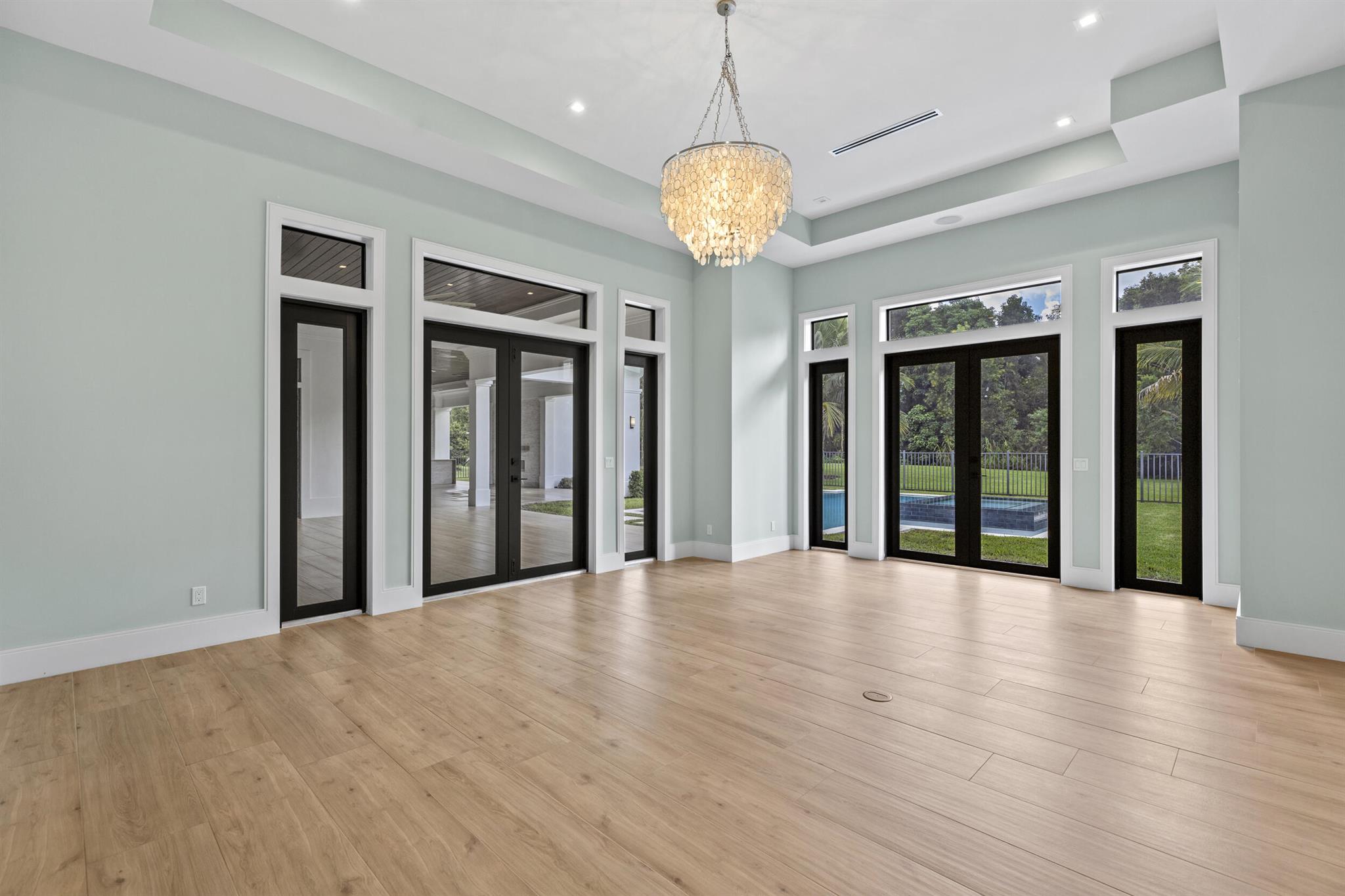 STONEWAL ESTATES - Residential