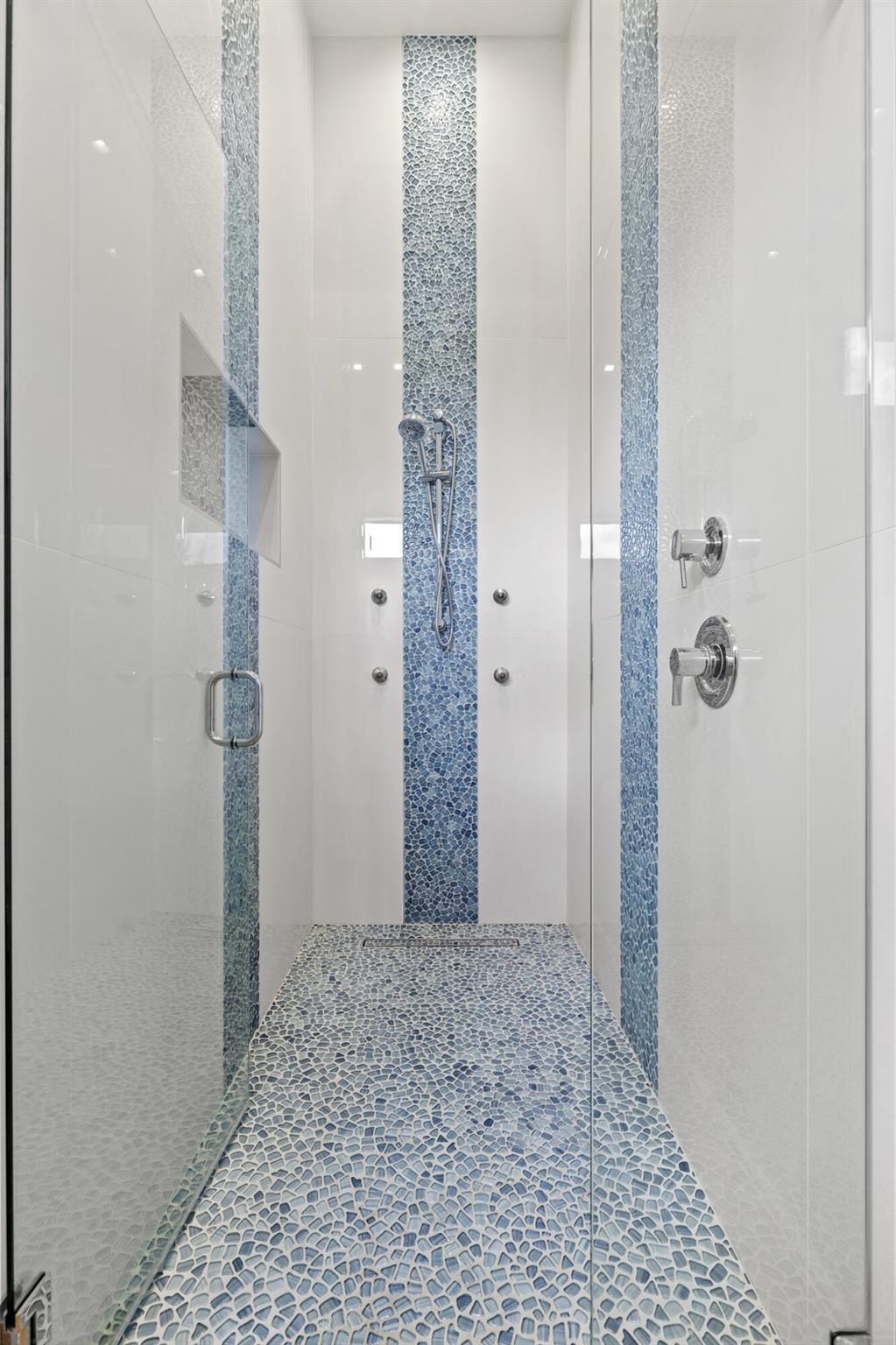 STONEWAL ESTATES - Residential