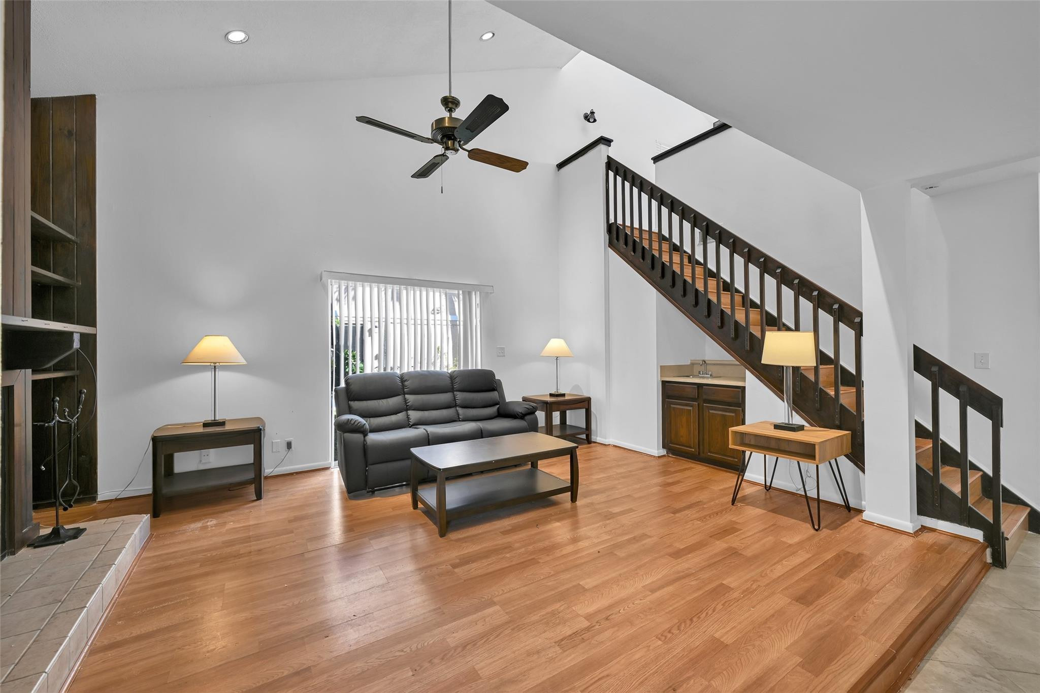 The Haylofts Of Coral Spg - Residential Lease