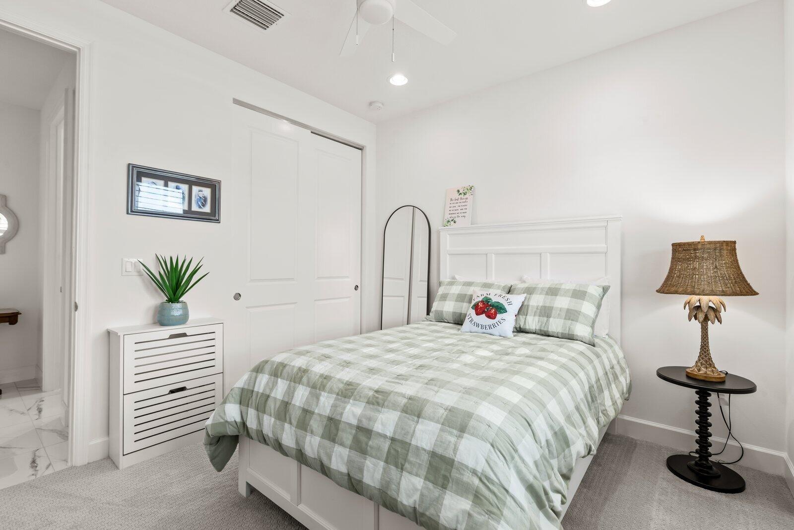 Valencia Walk @ Riverland - Residential