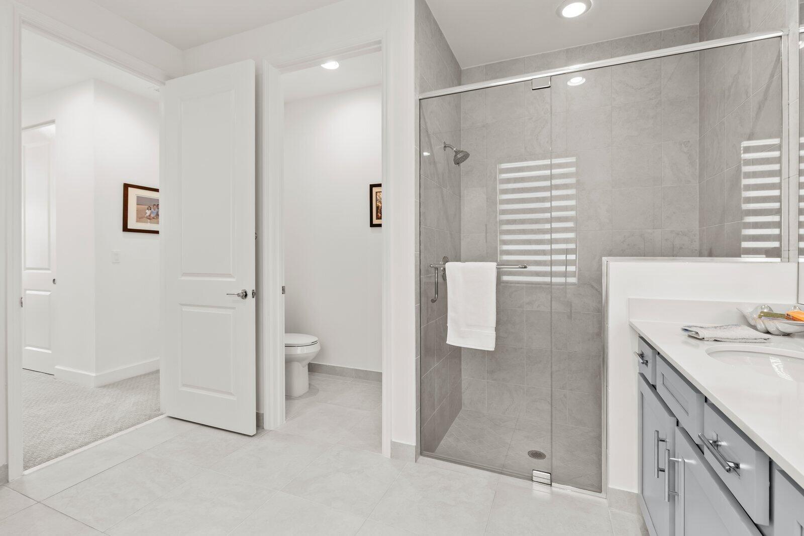 Valencia Walk @ Riverland - Residential