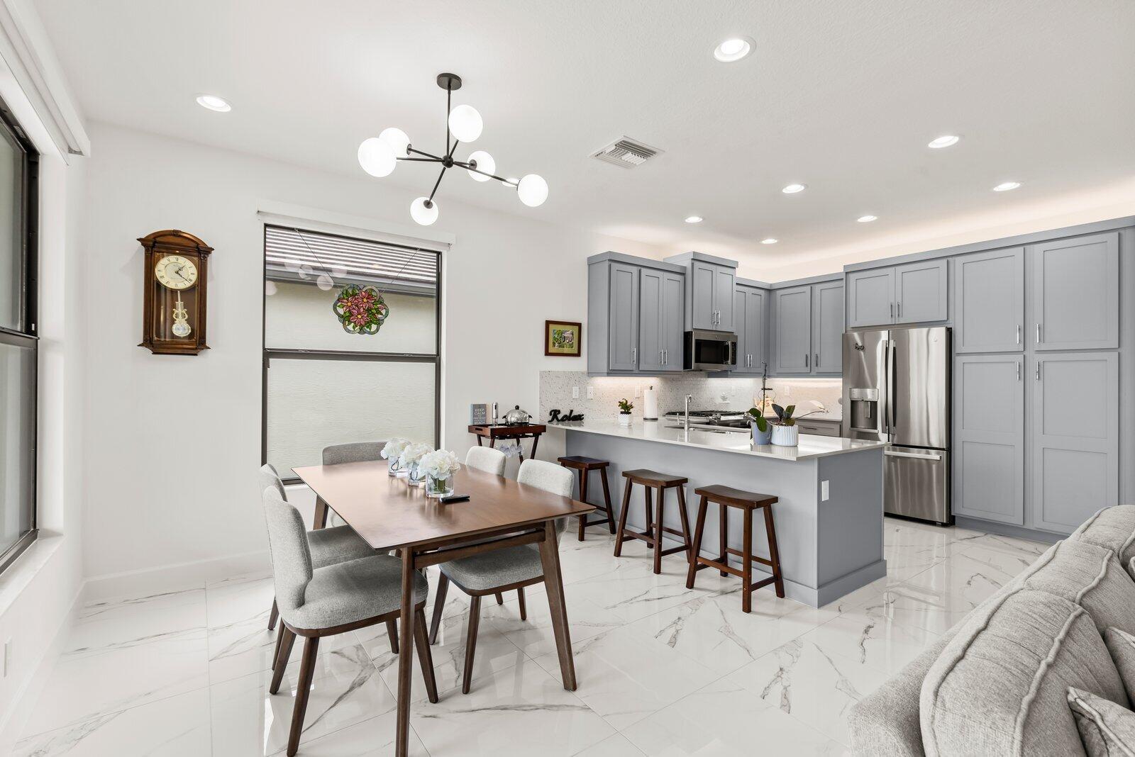 Valencia Walk @ Riverland - Residential