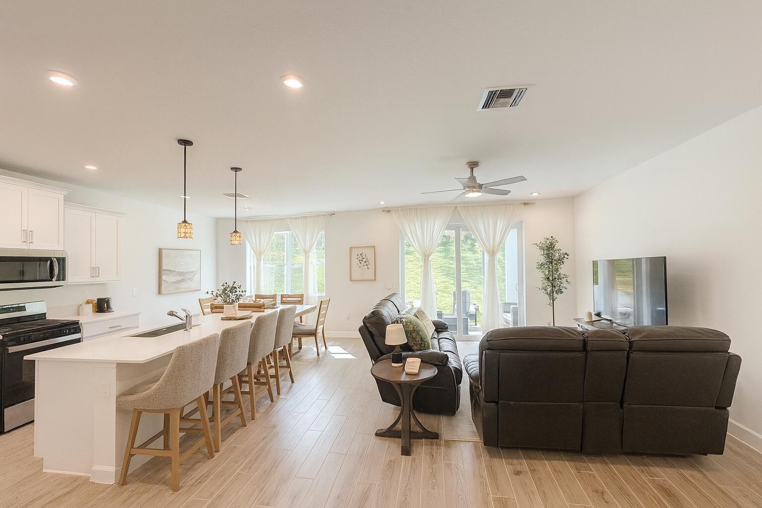 CADENCE PHASE III - Residential Lease