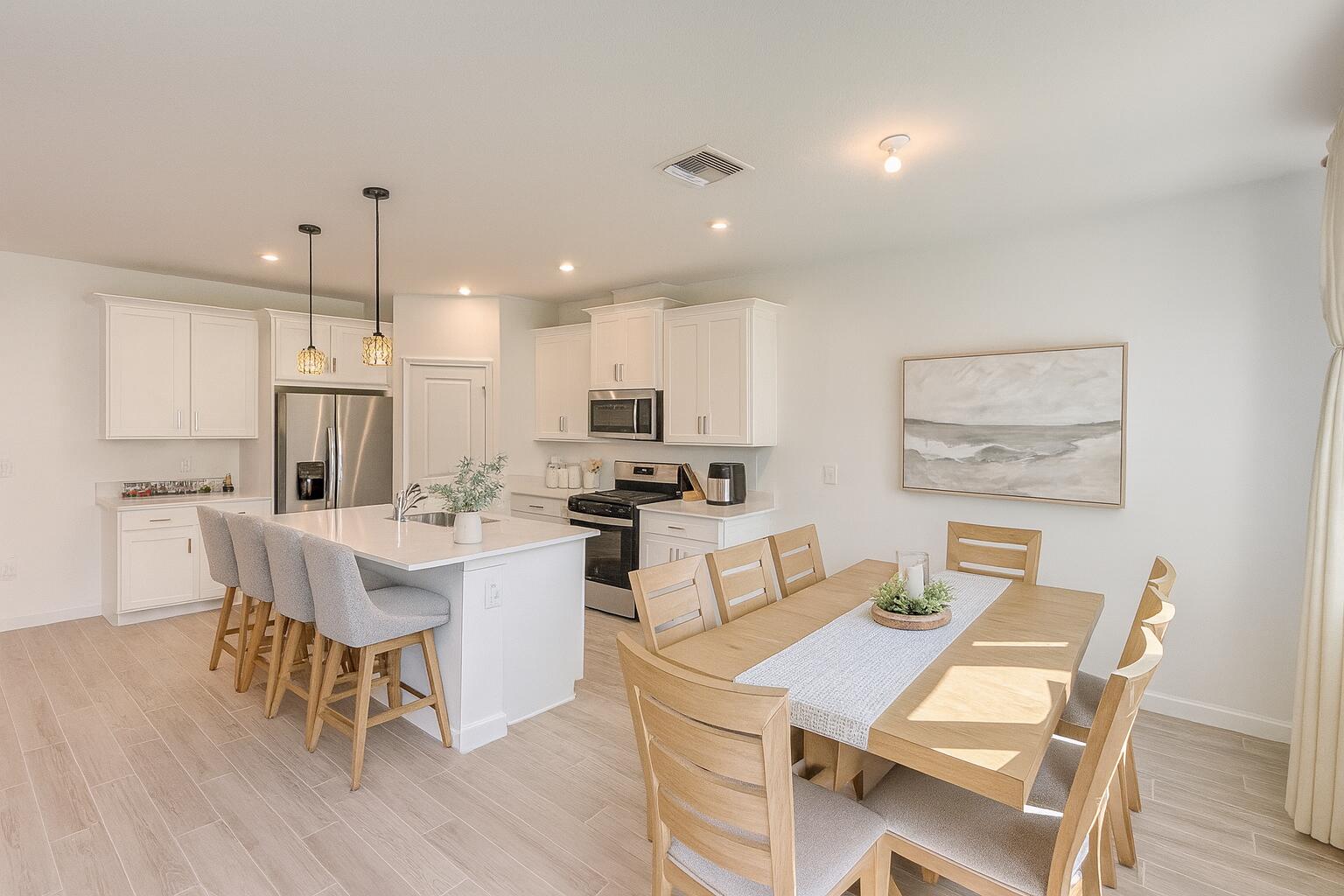 CADENCE PHASE III - Residential Lease