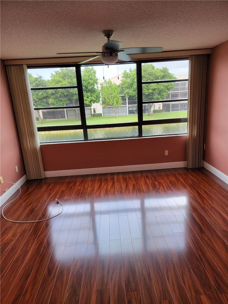 Kings Point - Residential