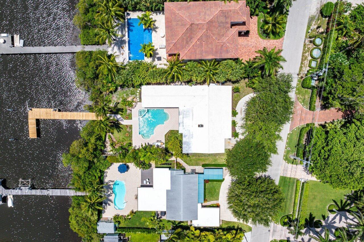 LAKE SHORES LANTANA - Residential