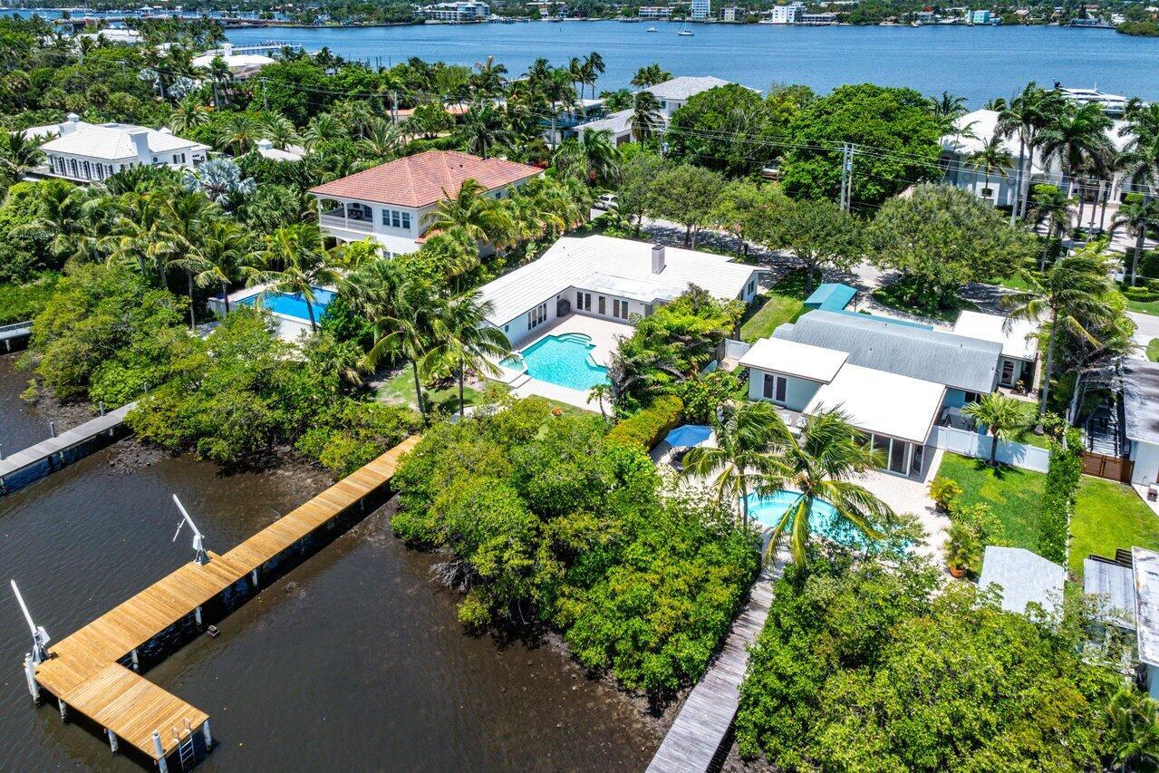 LAKE SHORES LANTANA - Residential