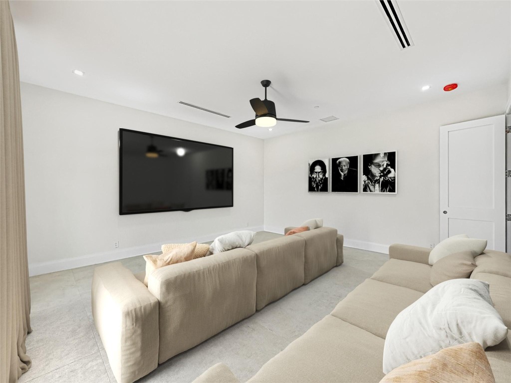 PLANTATION ACRES - Residential