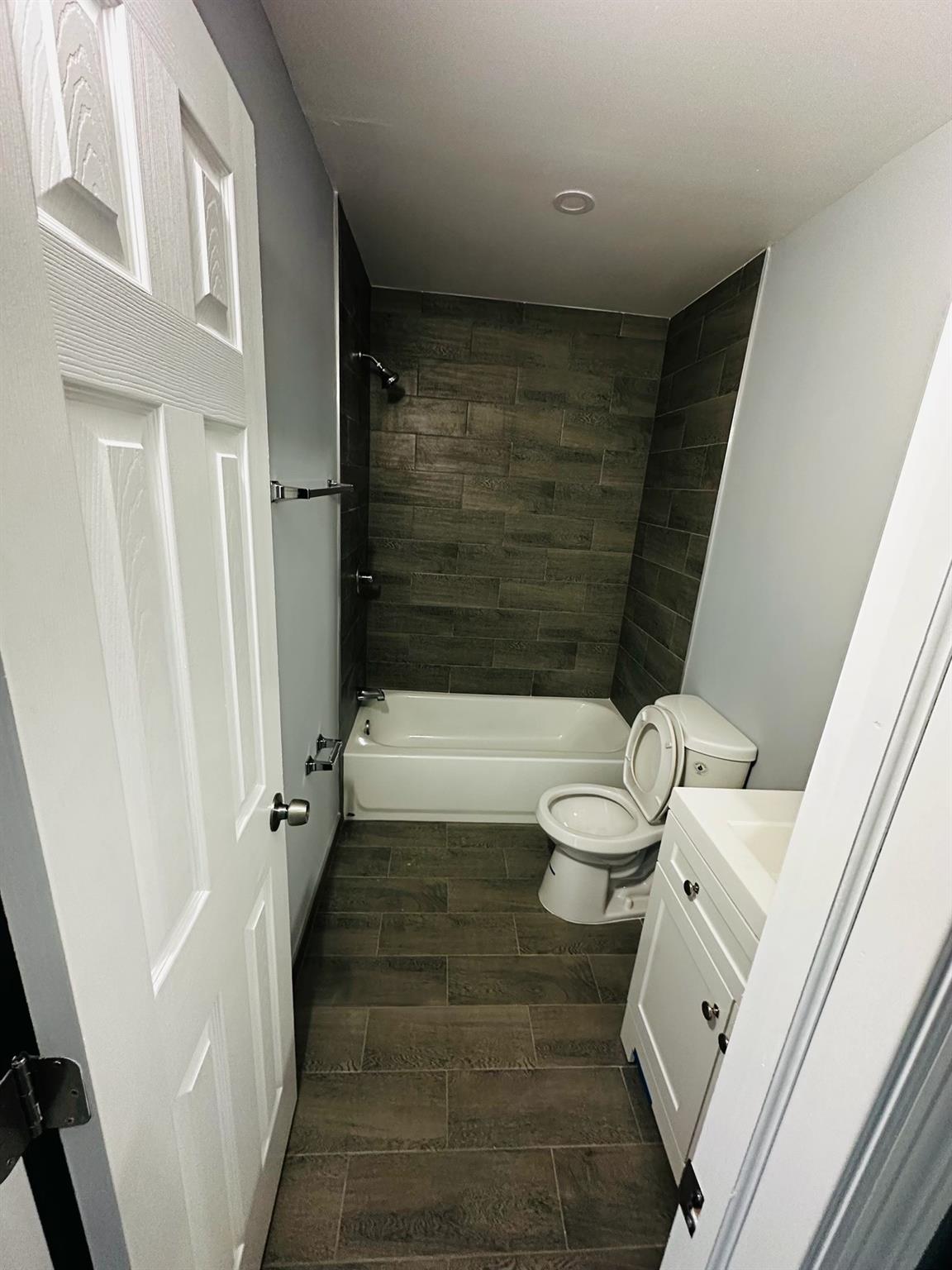 3106 NW 2nd Ter 210